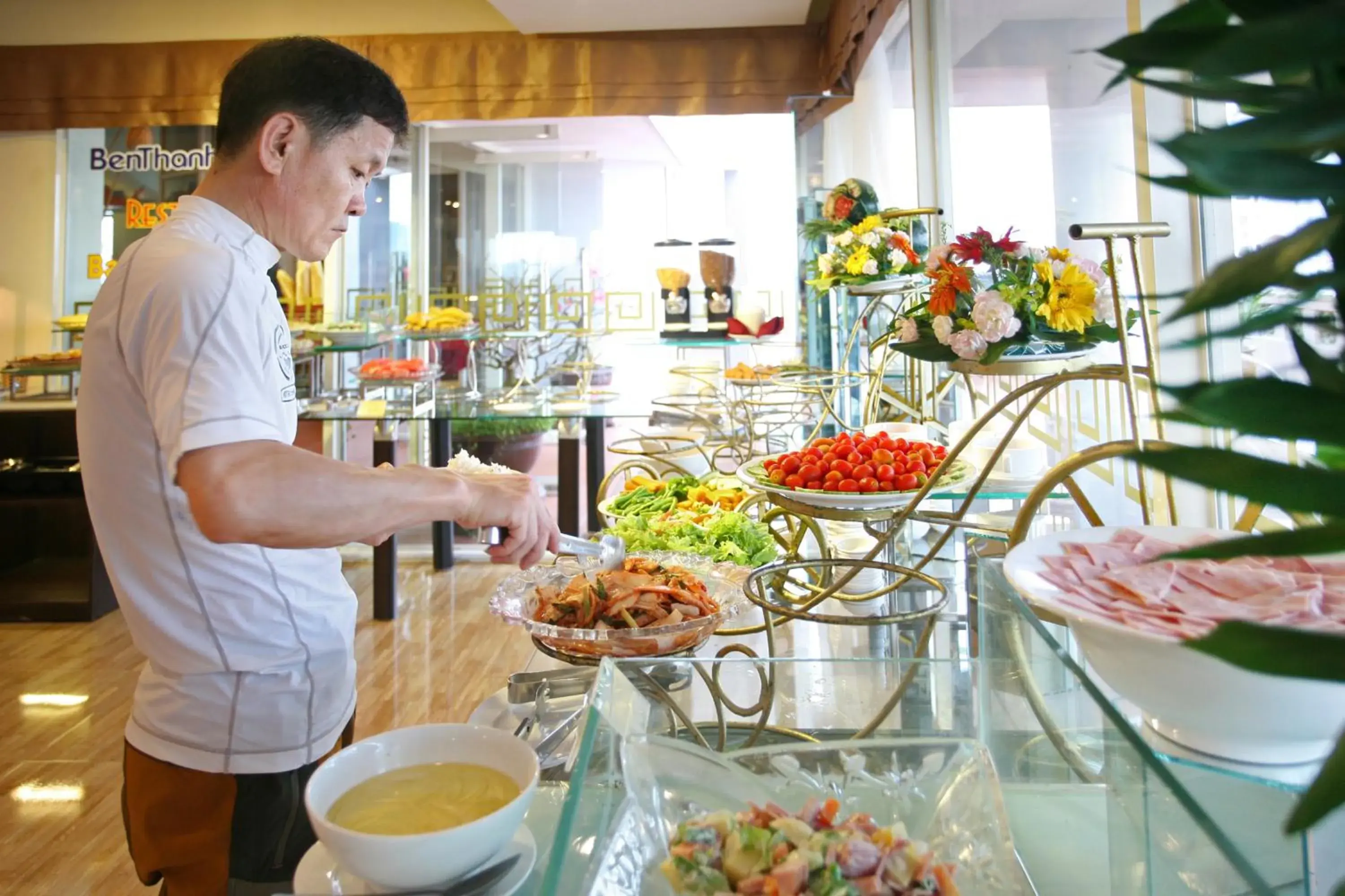 Breakfast in Park View Hotel Breakfast in Park View Hotel