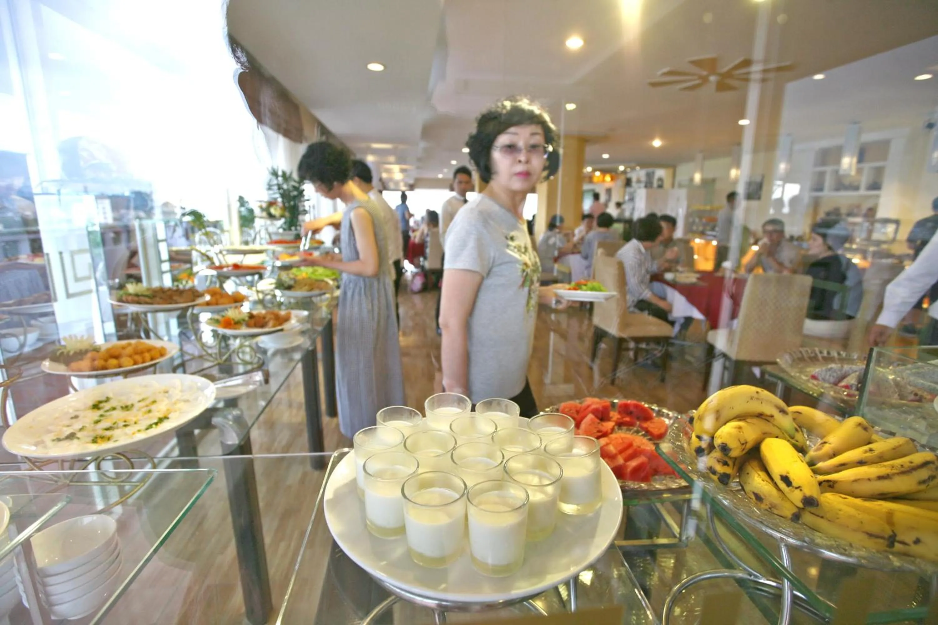 Breakfast in Park View Hotel