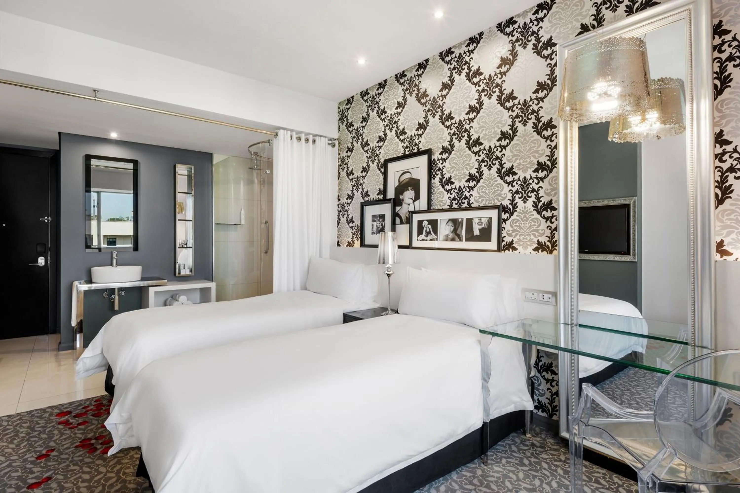 Bedroom, Bed in Protea Hotel Fire & Ice! by Marriott Johannesburg Melrose Arch