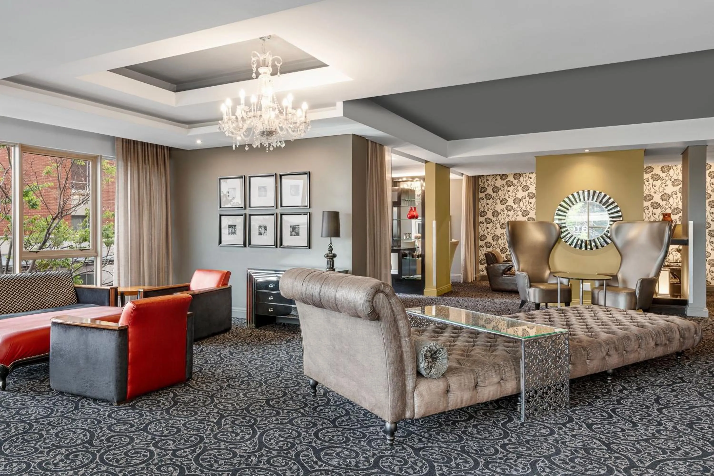 Lounge or bar in Protea Hotel Fire & Ice! by Marriott Johannesburg Melrose Arch