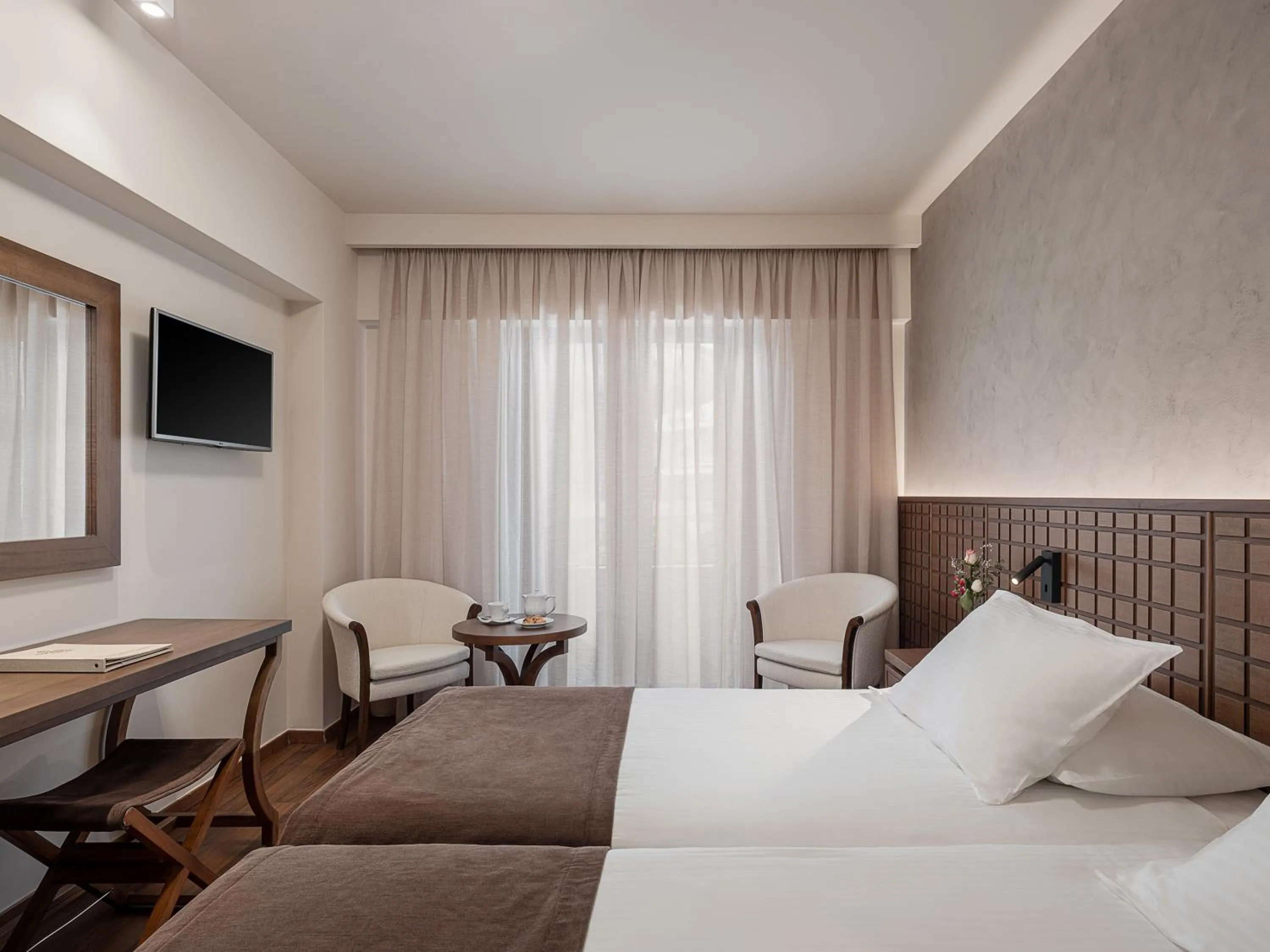 Photo of the whole room, Bed in Civitel Akali Hotel