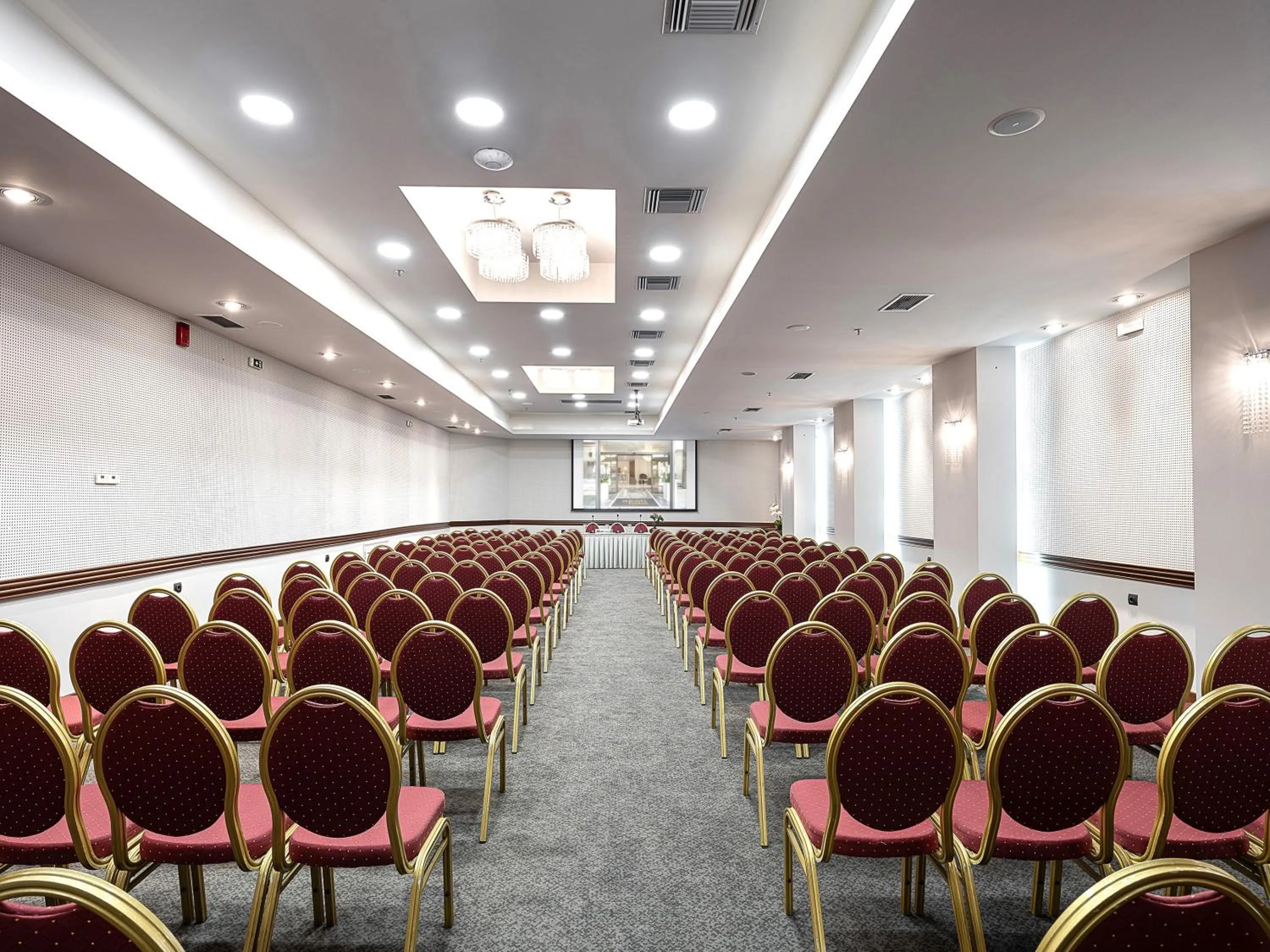 Meeting/conference room in Civitel Akali Hotel