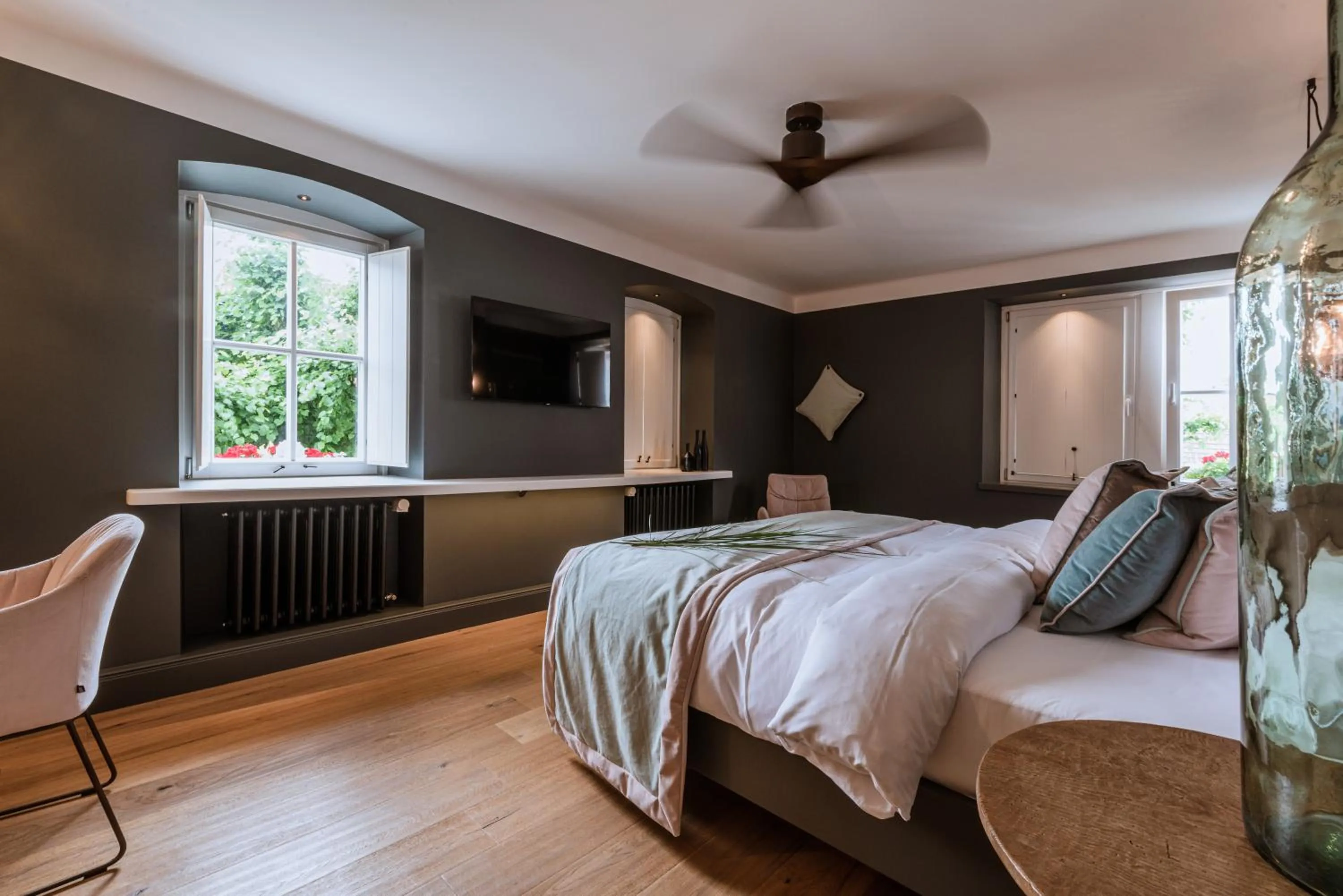 Photo of the whole room, Bed in Hotel / Weingut Meintzinger