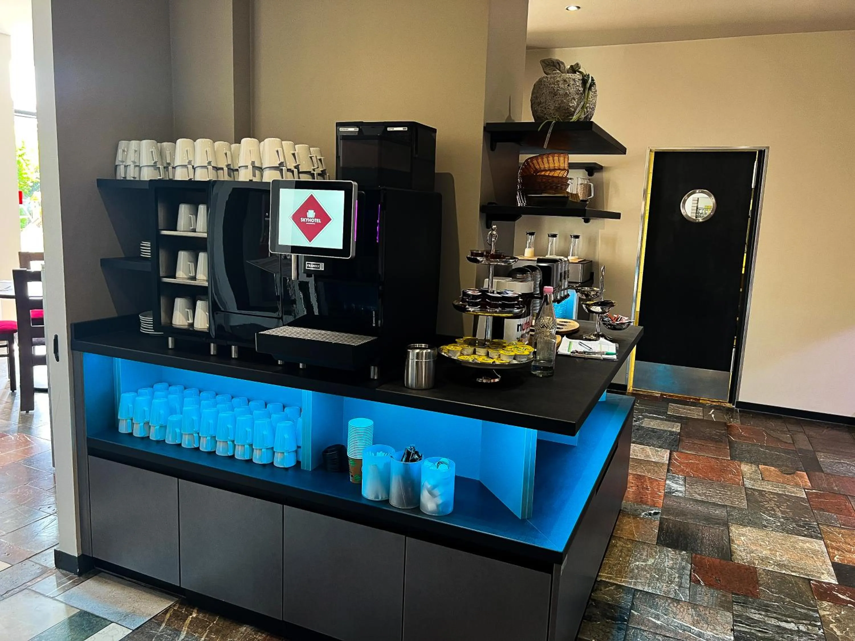 Breakfast in SKYHOTEL Merseburg