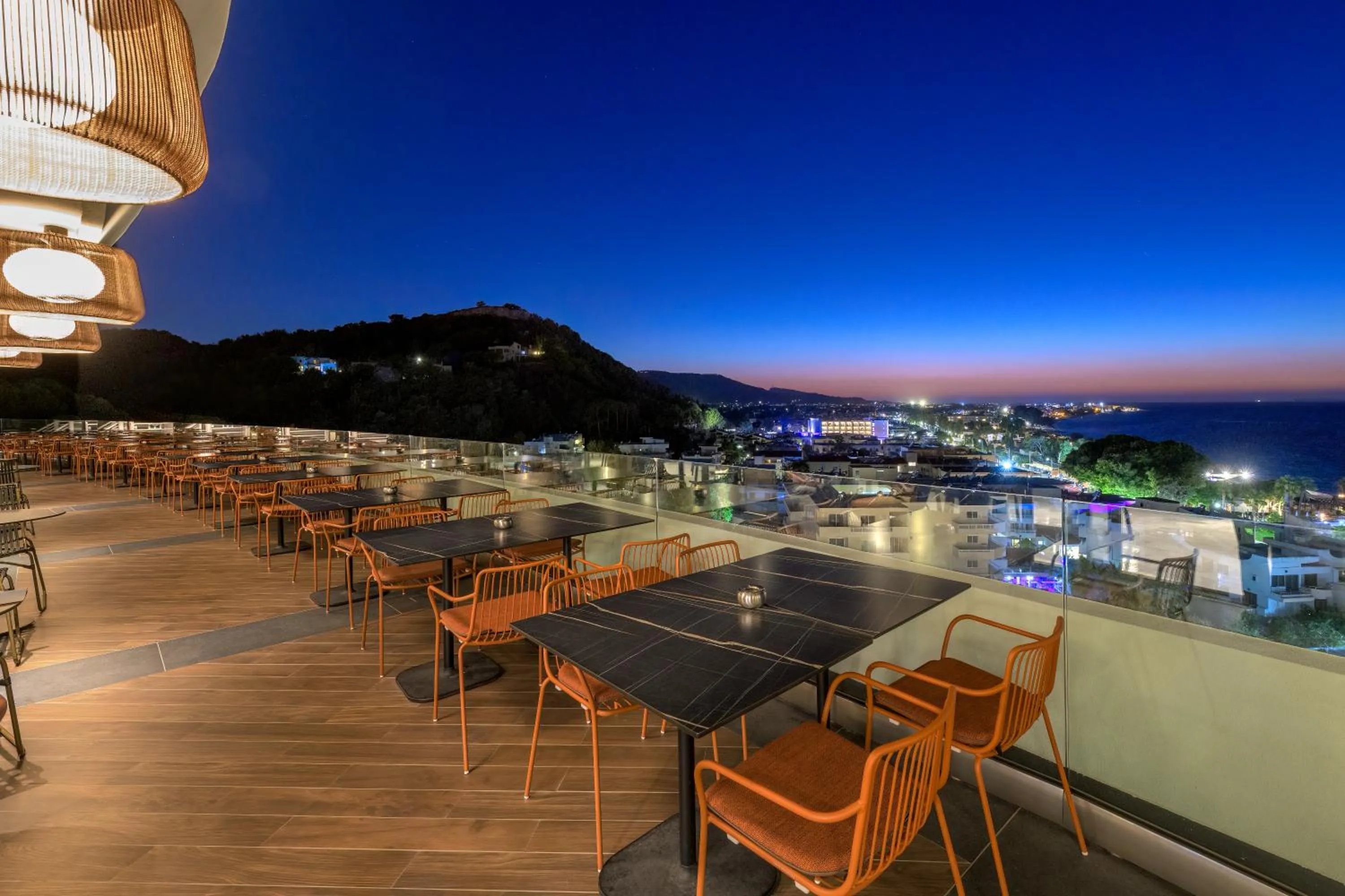 Lounge or bar in Olympic Palace Hotel
