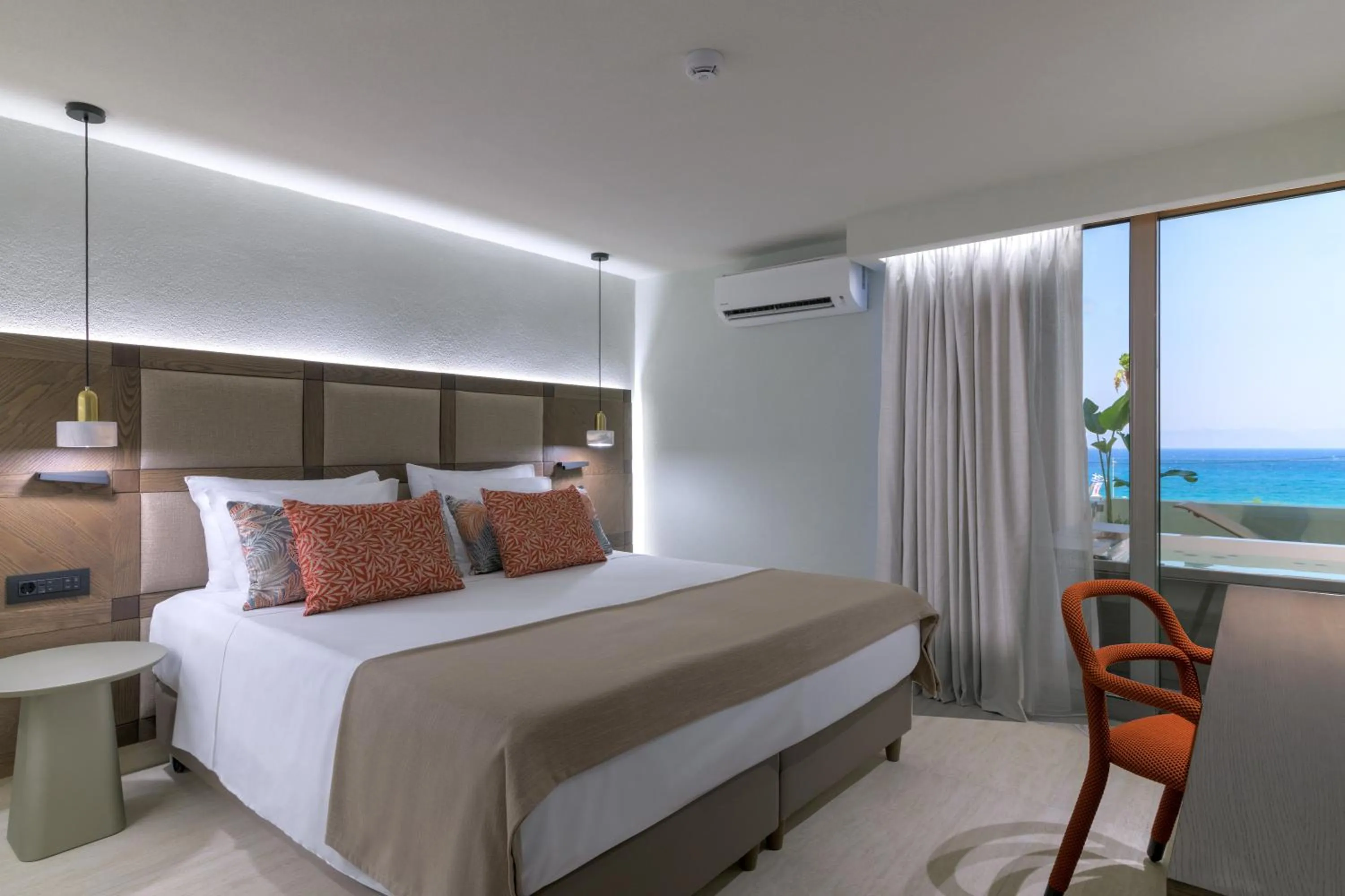 Bedroom, Bed in Olympic Palace Hotel