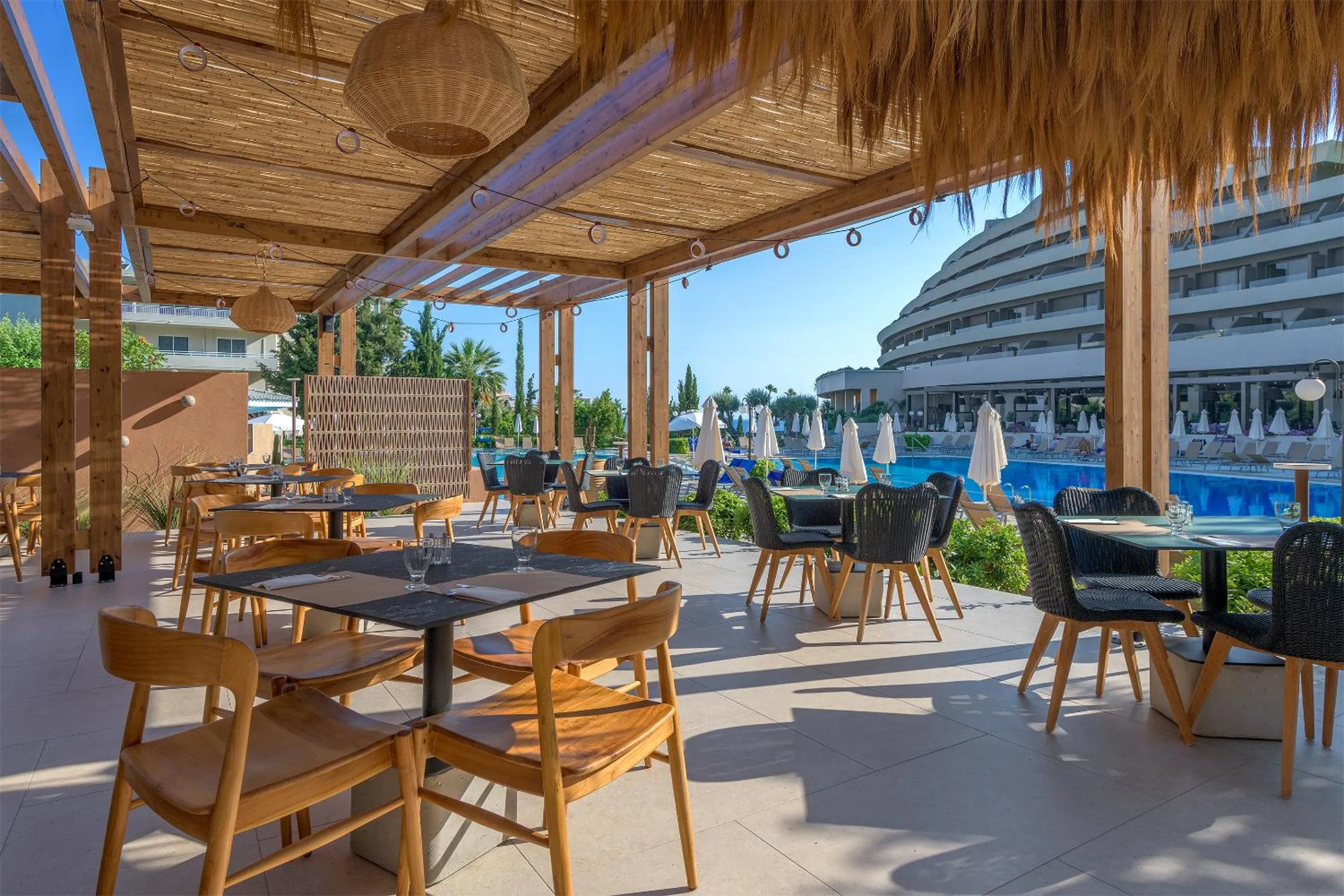 Restaurant/places to eat in Olympic Palace Hotel