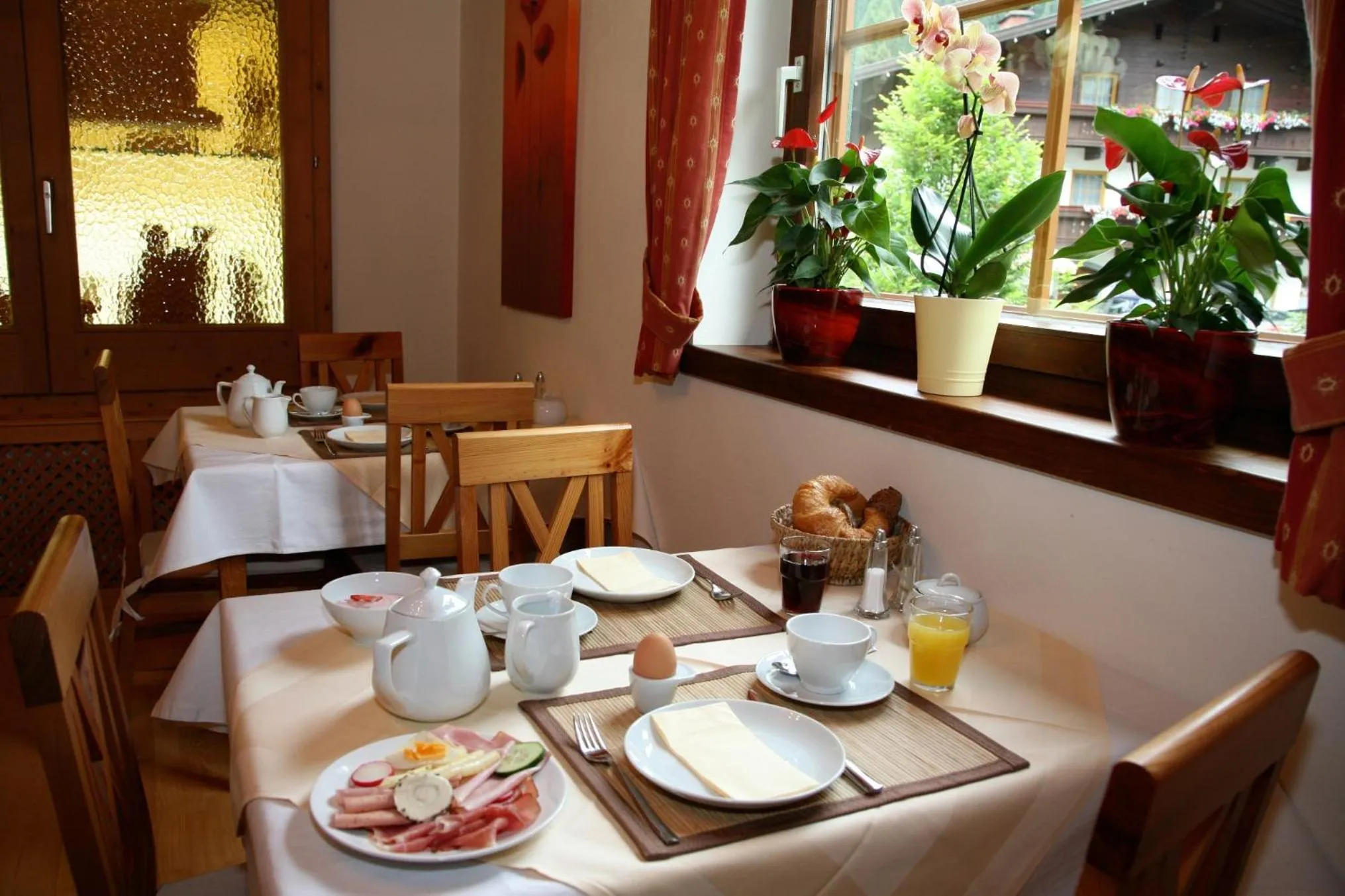 Dining area in Frühstückspension Friedheim