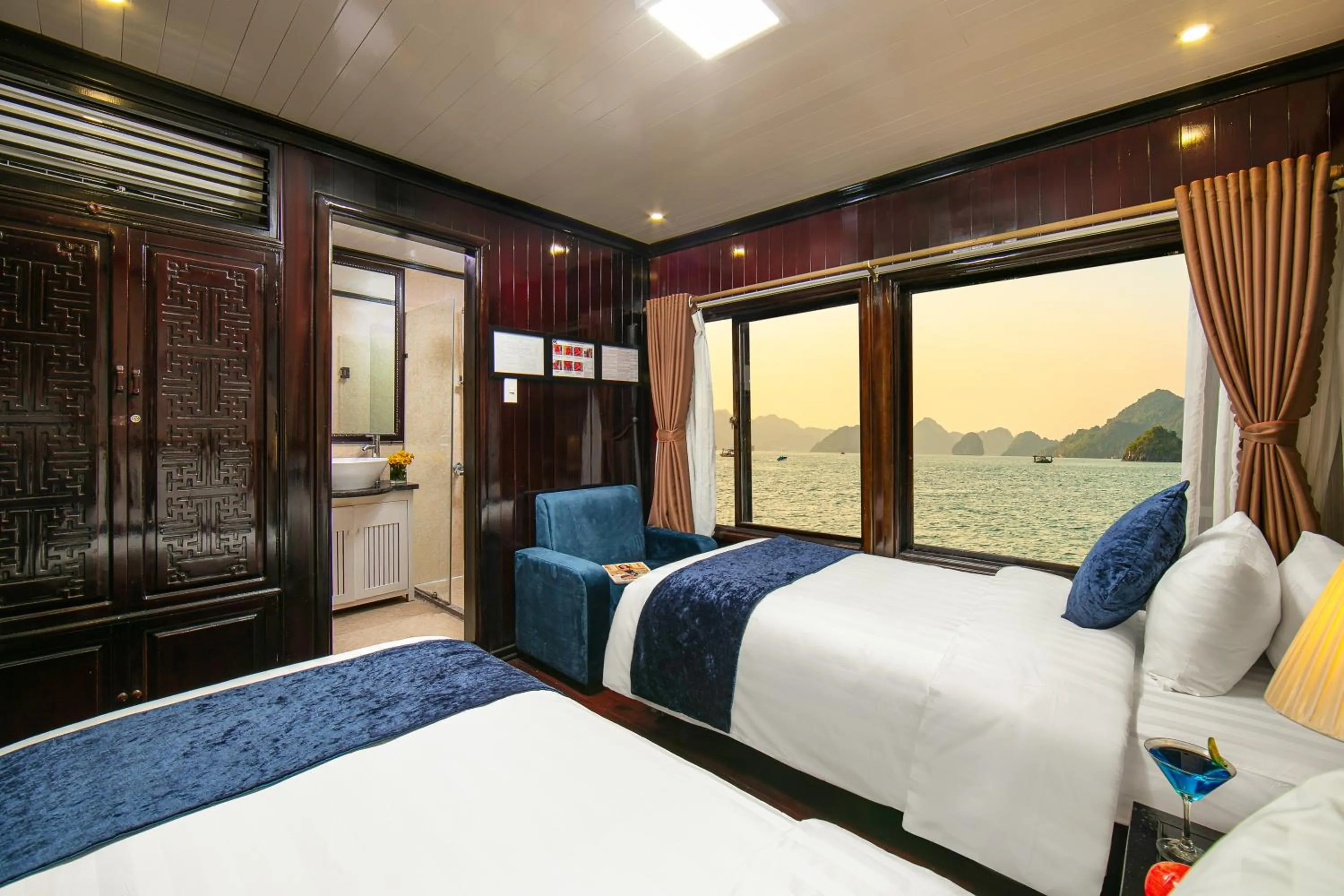 Bedroom, Bed in Fantasea Imperial Cruise