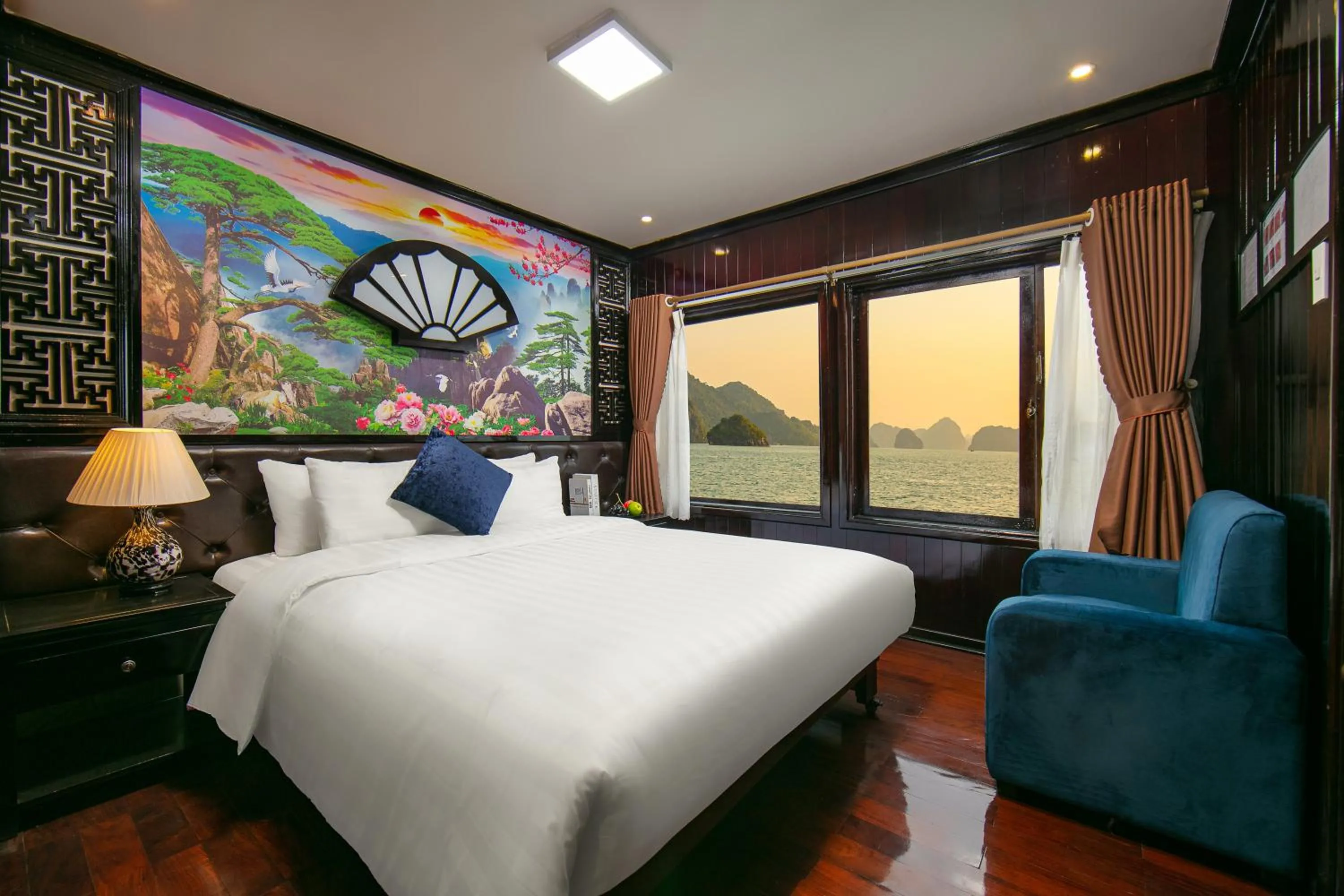 Bedroom, Bed in Fantasea Imperial Cruise