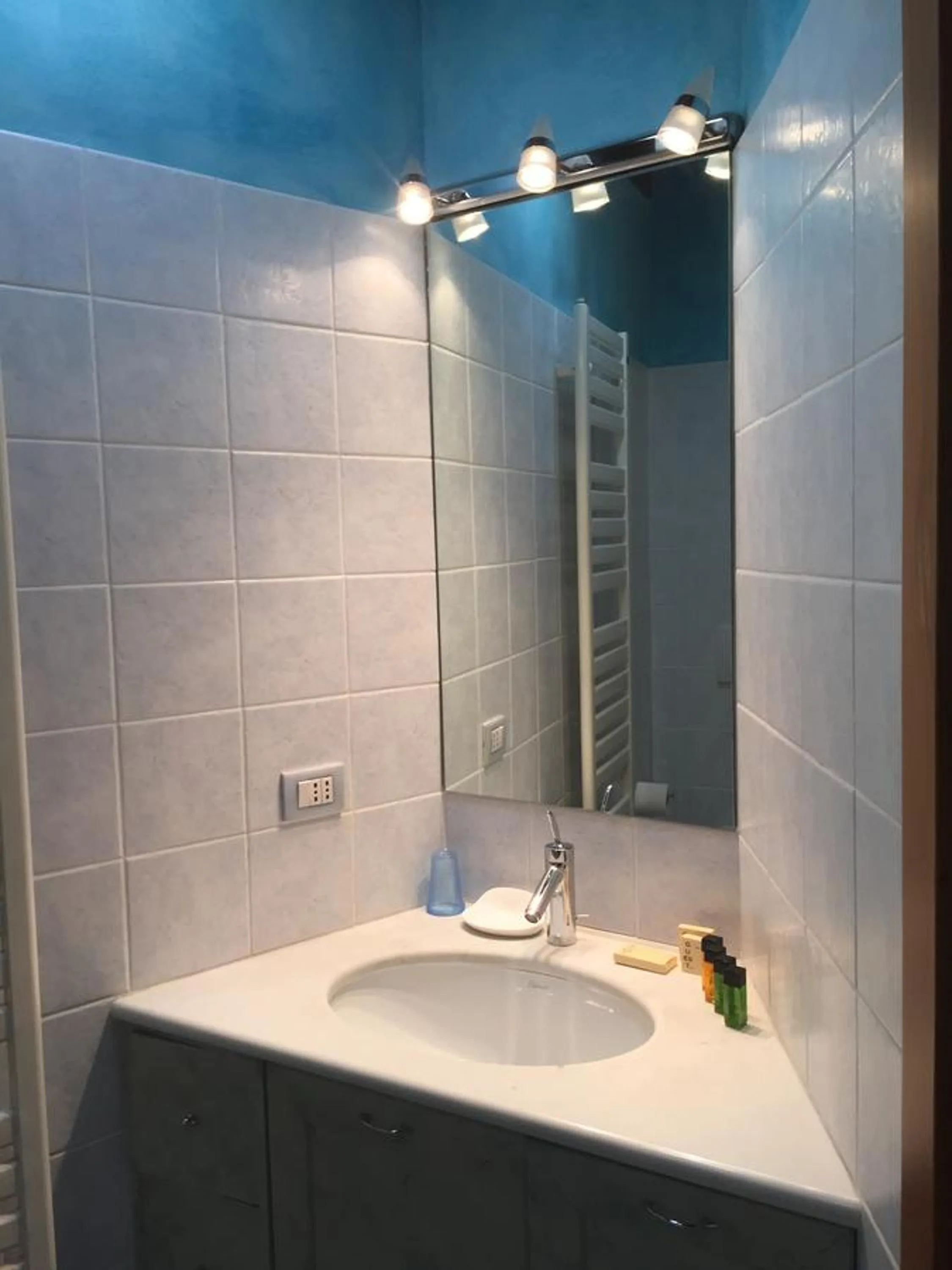 Bathroom in B&B Treviglio