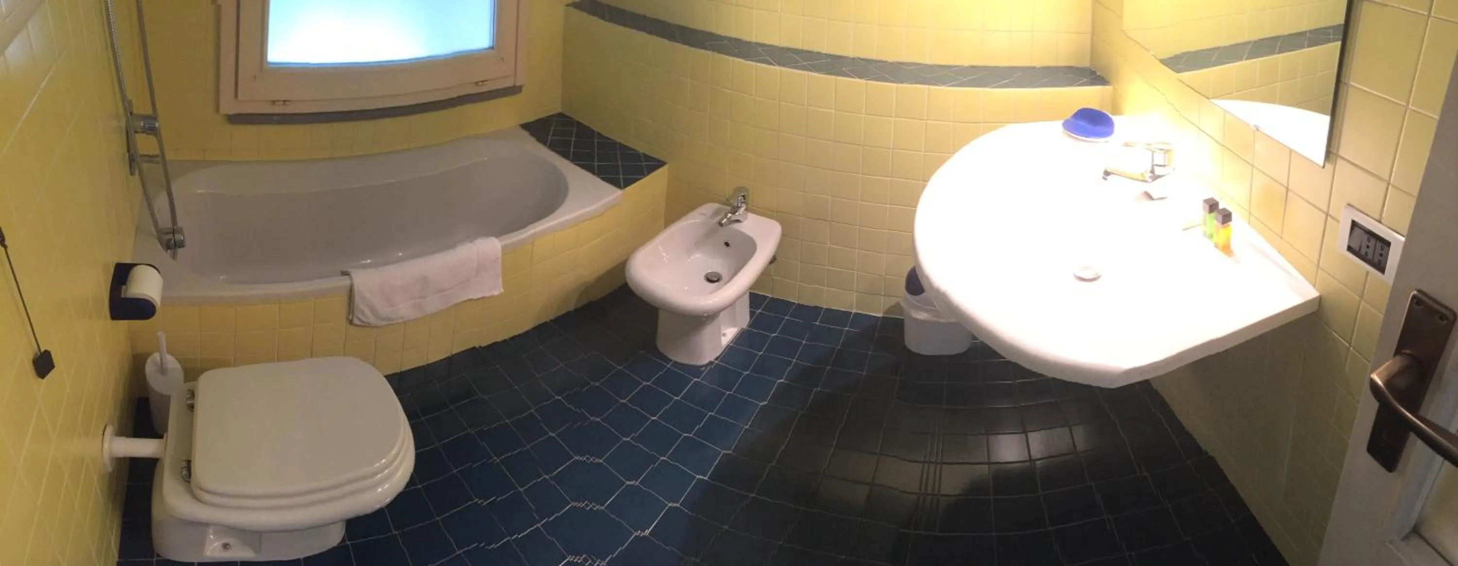 Bathroom in B&B Treviglio