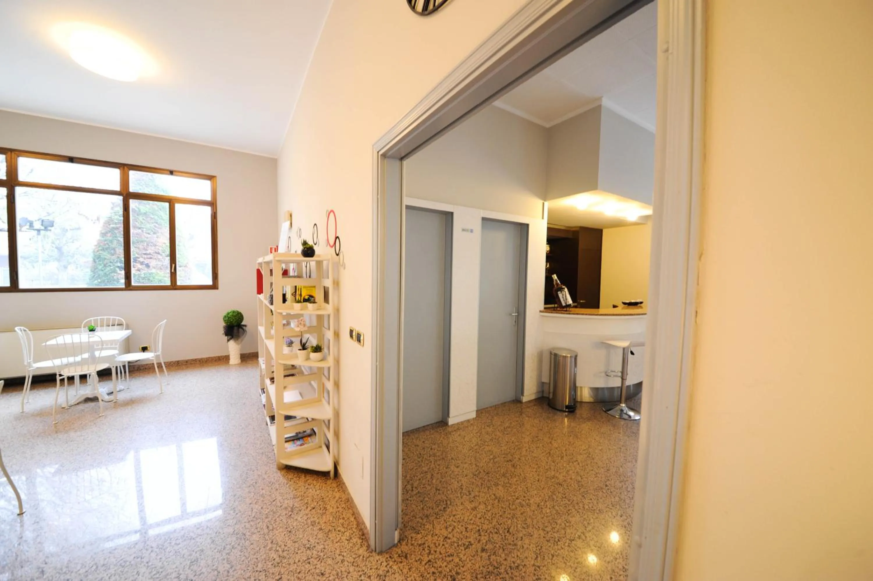 Lounge or bar in Hp Fly Hotel Bologna