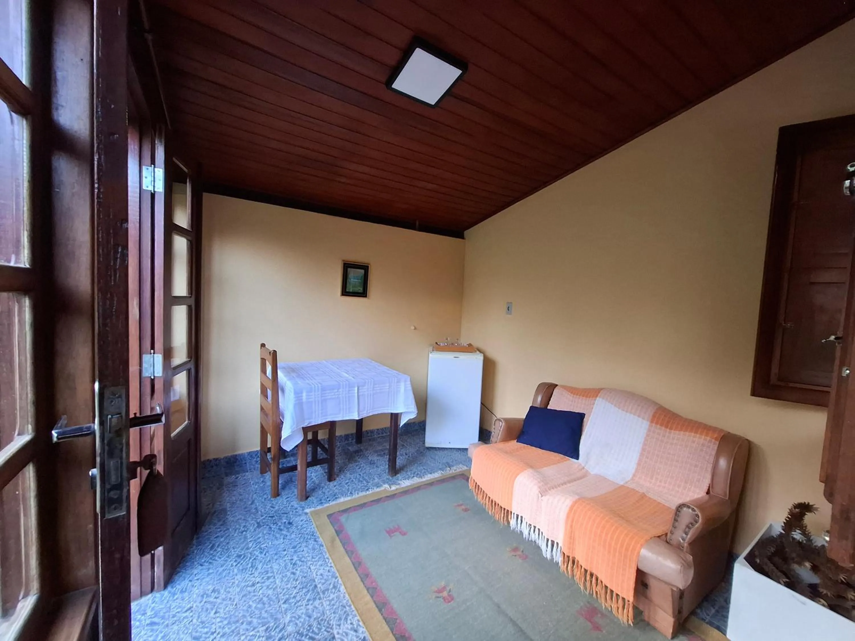 Living room, Bed in Pousada Pedra da Gávea