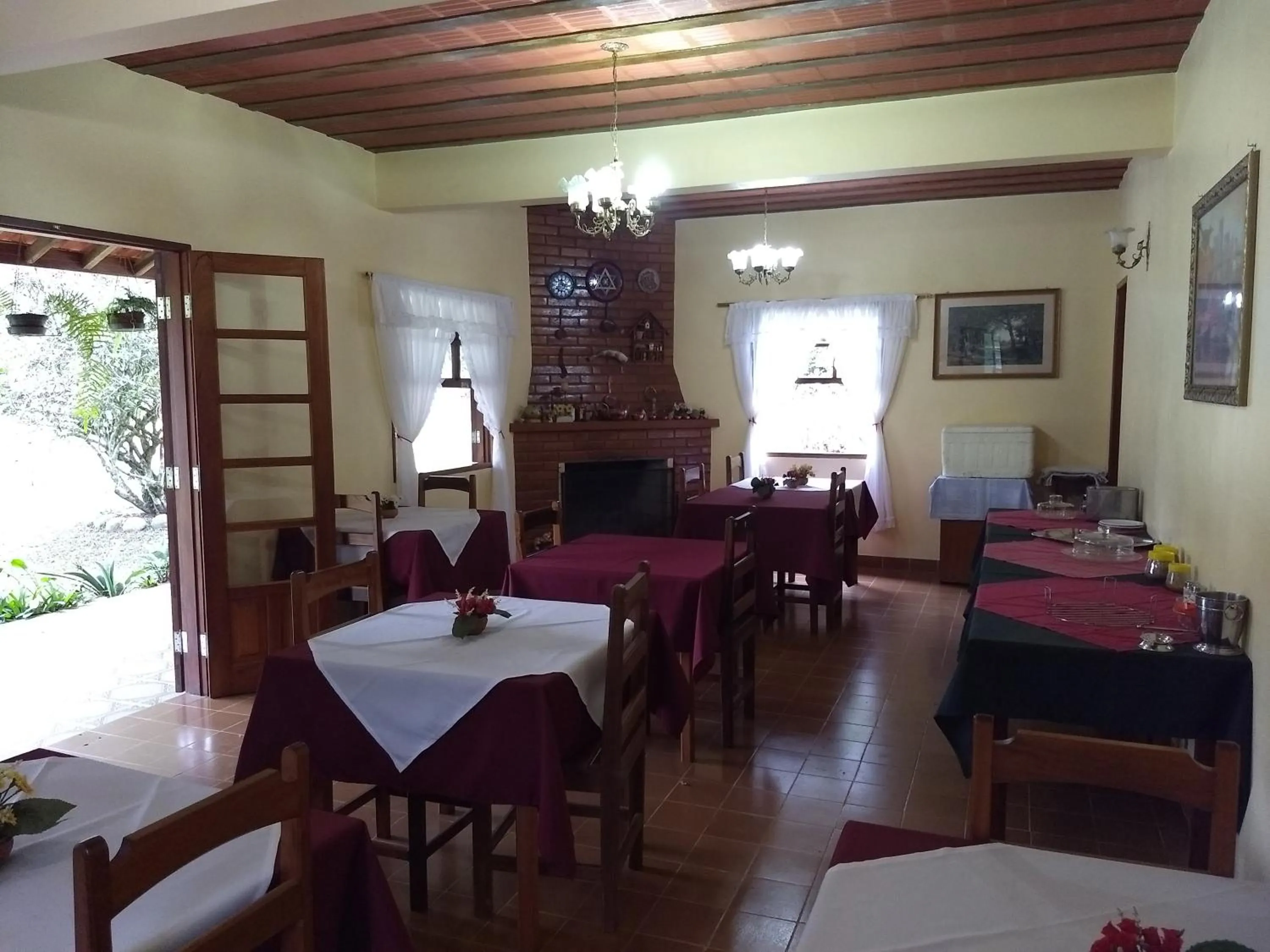 Breakfast in Pousada Pedra da Gávea
