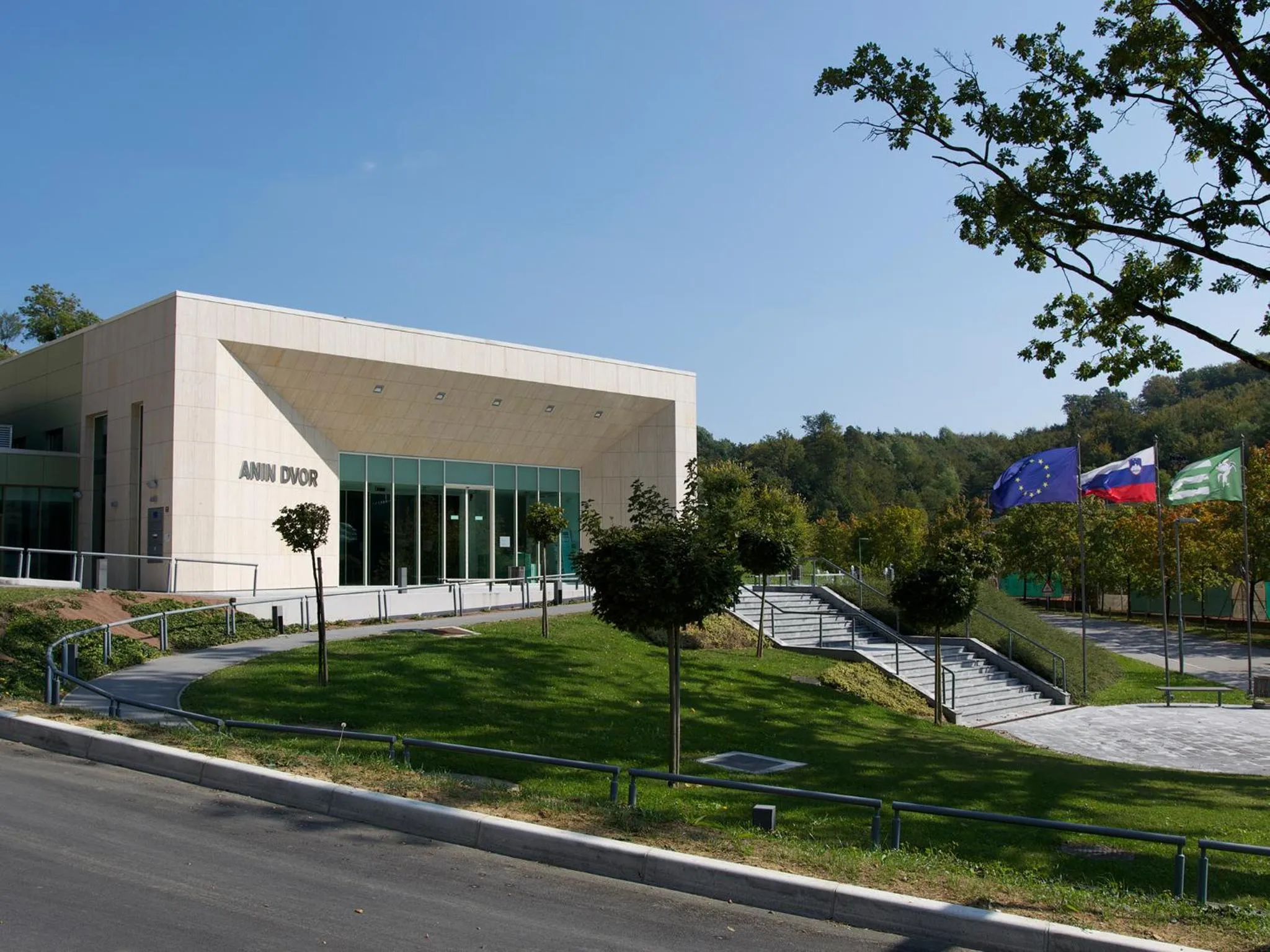 Area and facilities in Atlantida Boutique Hotel