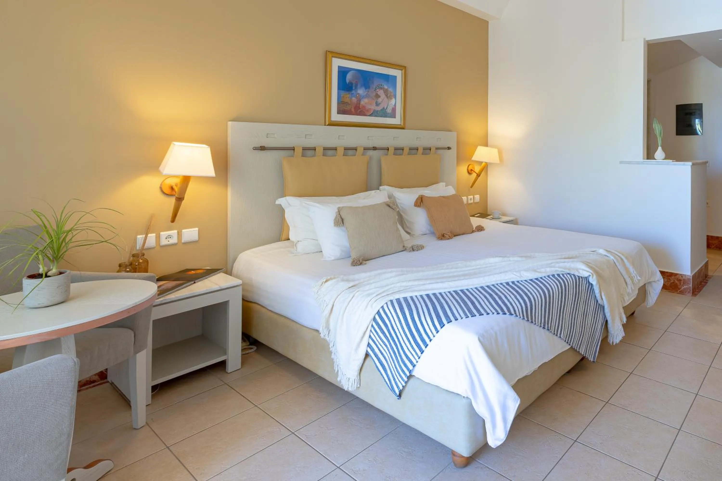 Bed in Giannoulis - Santa Marina Plaza (Adults Only)