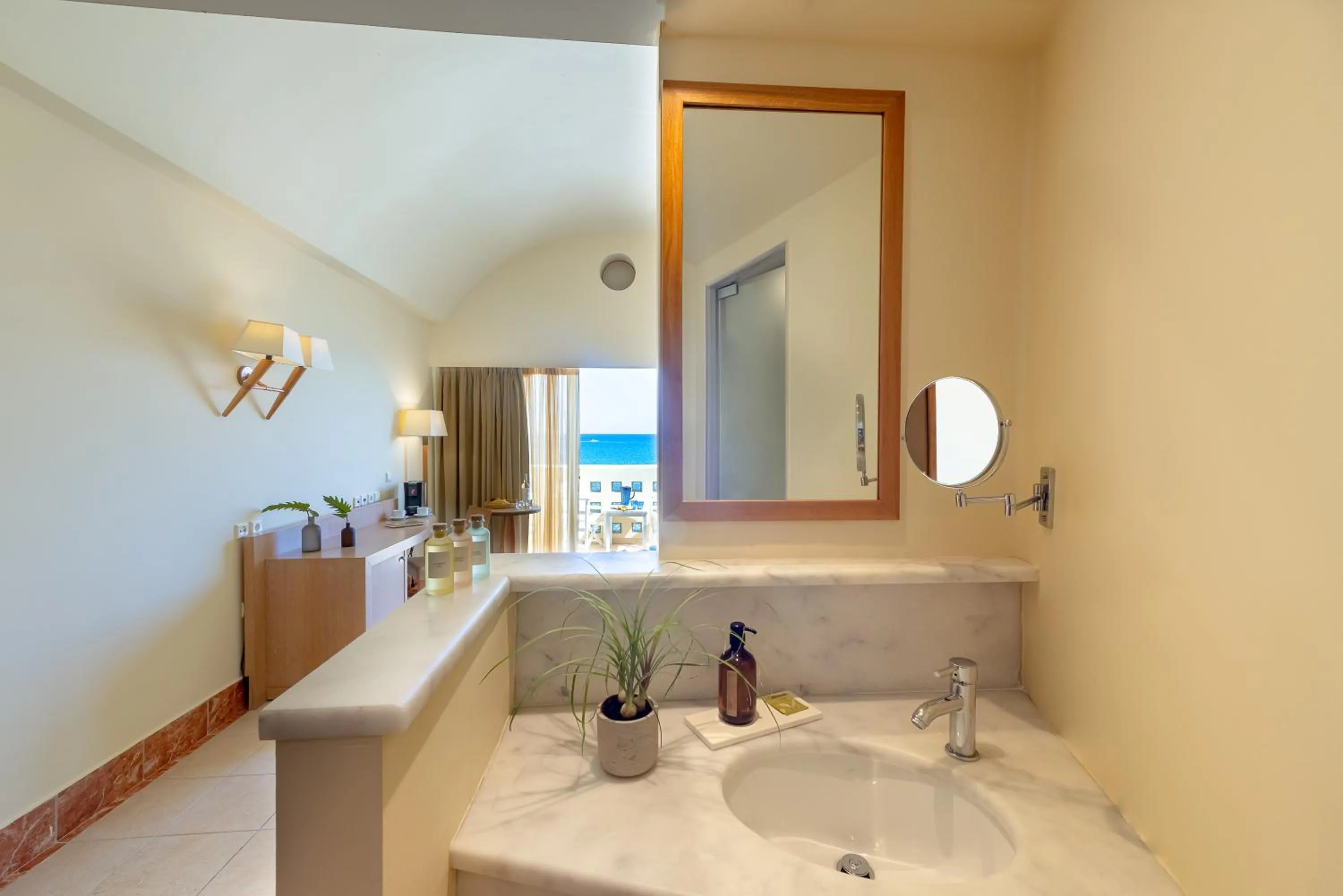 Summer in Giannoulis - Santa Marina Plaza (Adults Only)