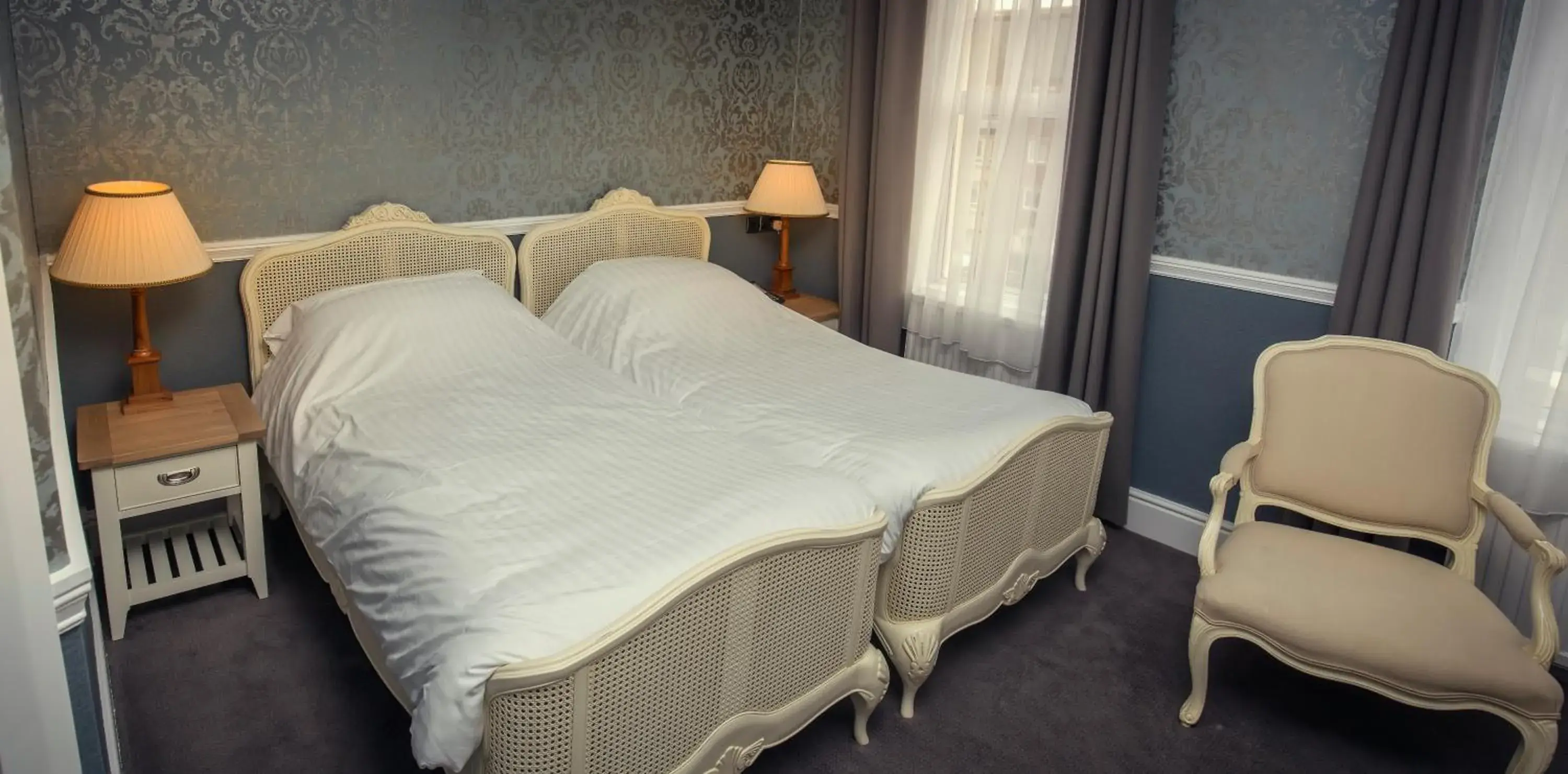 Large Twin Room in Dunoon Hotel Large Twin Room in Dunoon Hotel