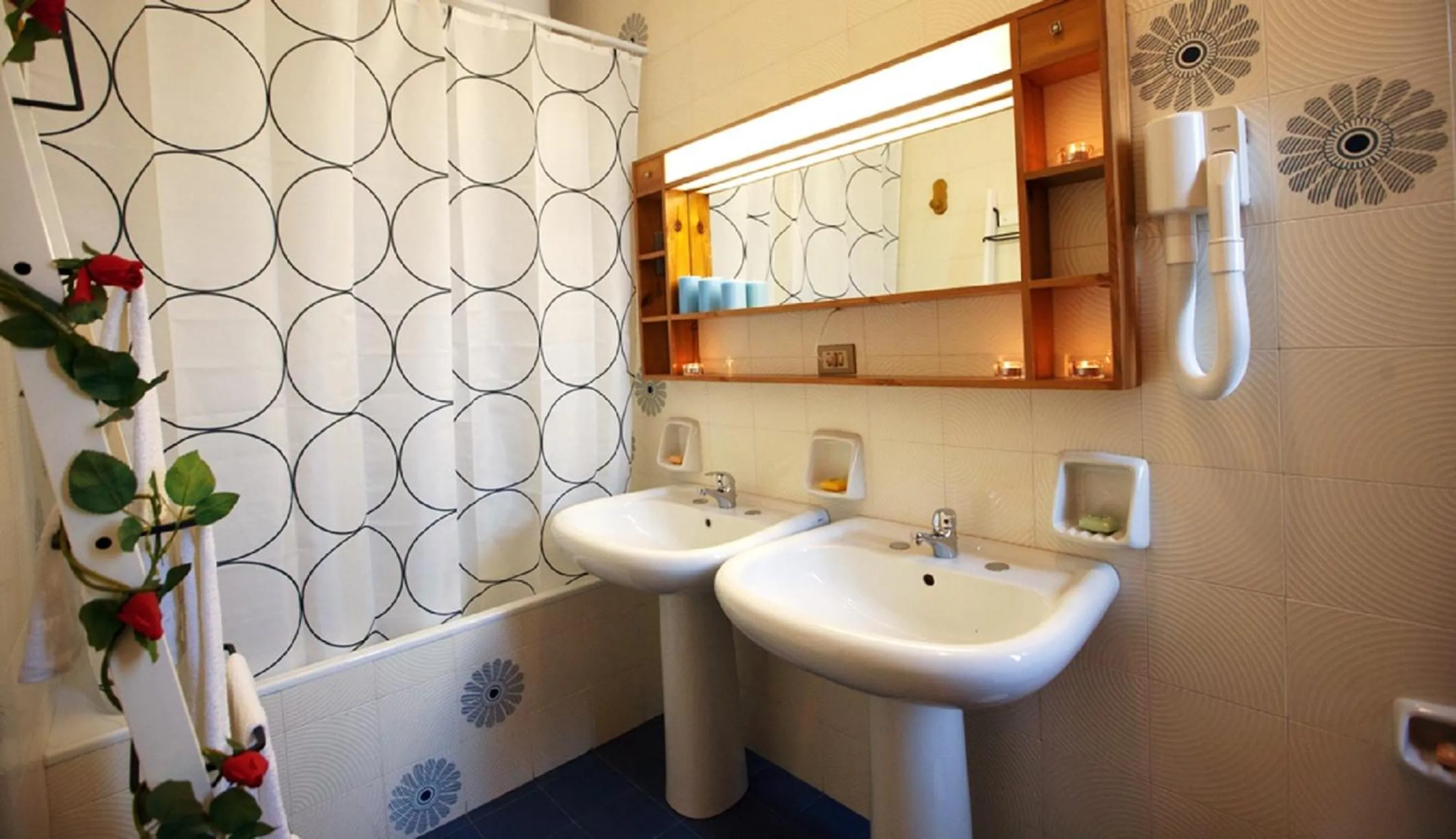 Bathroom in Phalanthos B&B