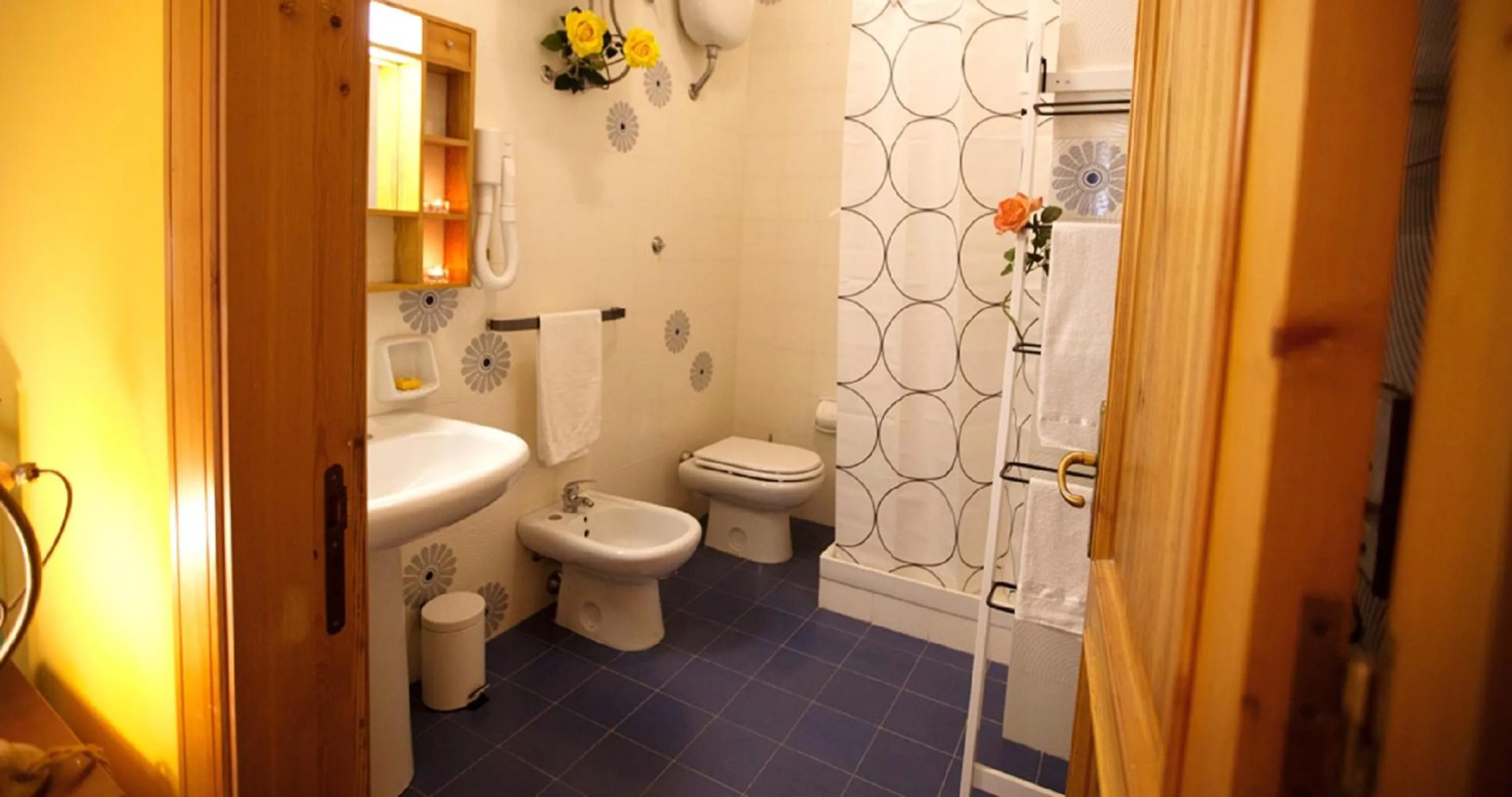 Bathroom in Phalanthos B&B