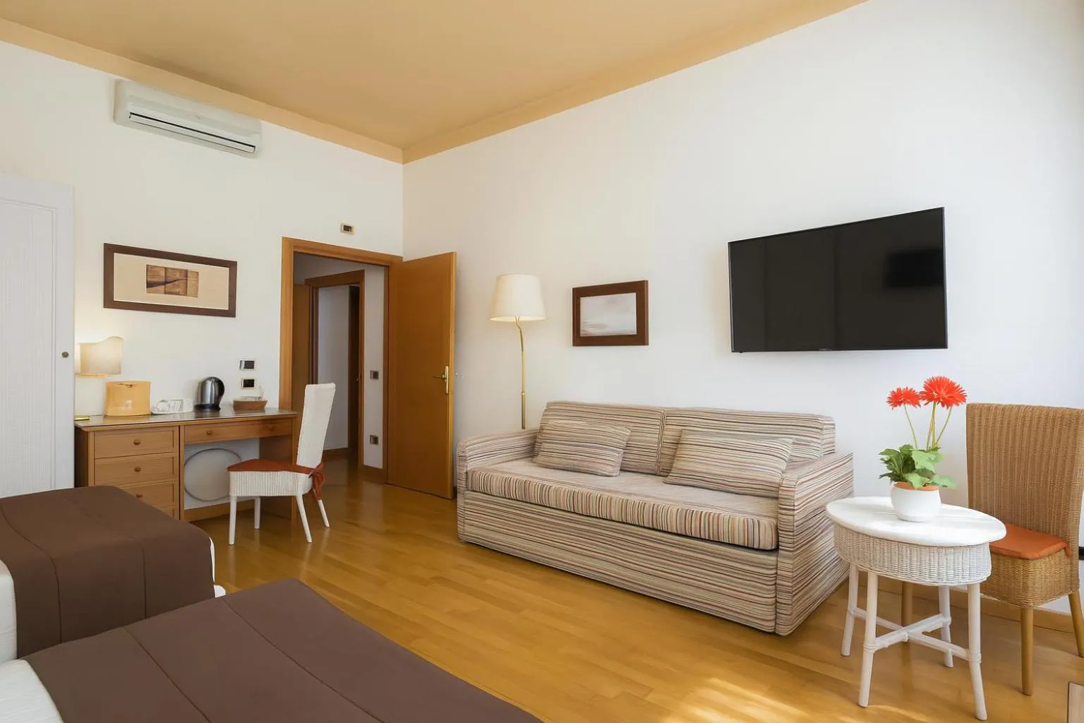 Piazza Paradiso Accommodation