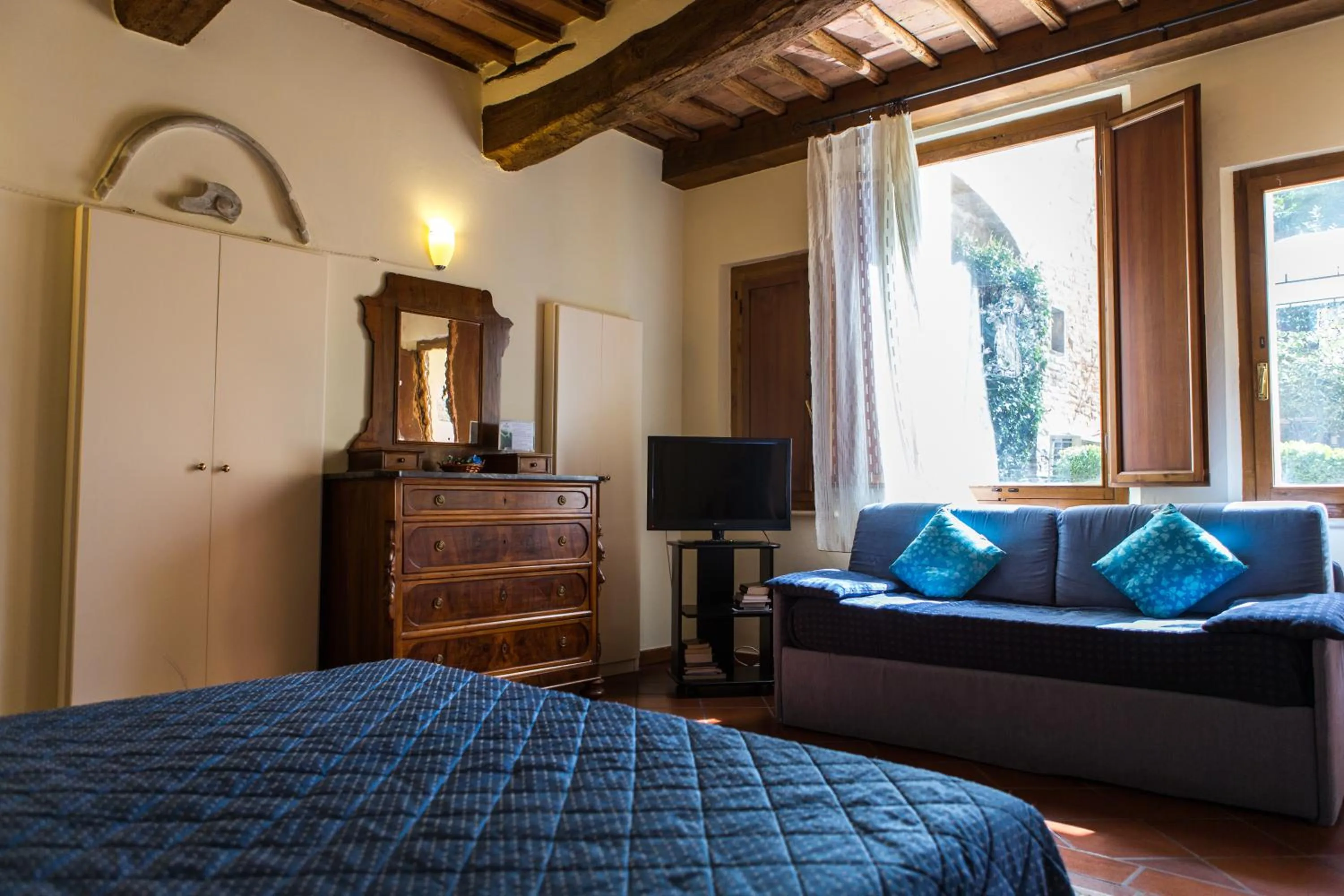 Bedroom, Bed in Piazza Paradiso Accommodation