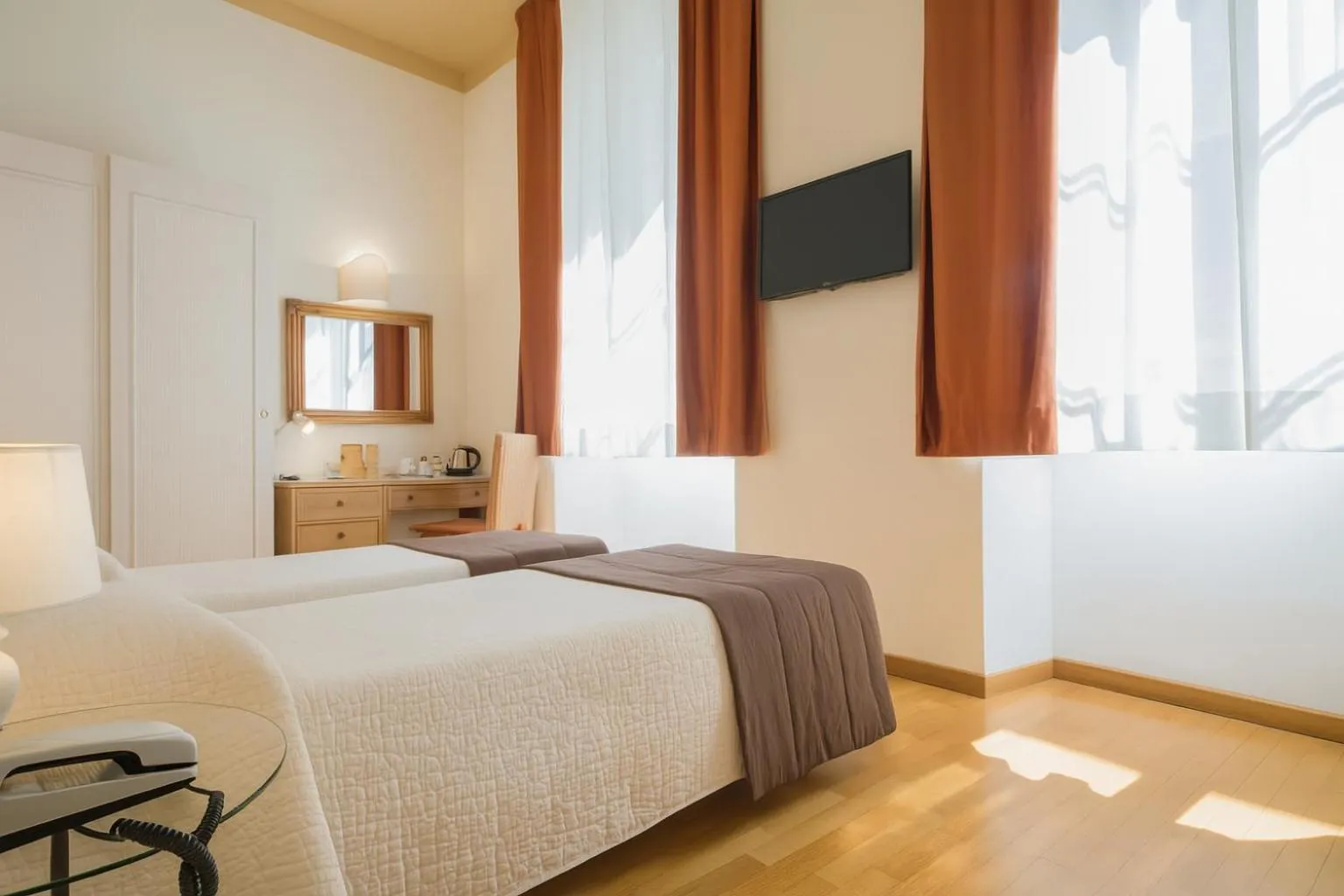 Bed in Piazza Paradiso Accommodation