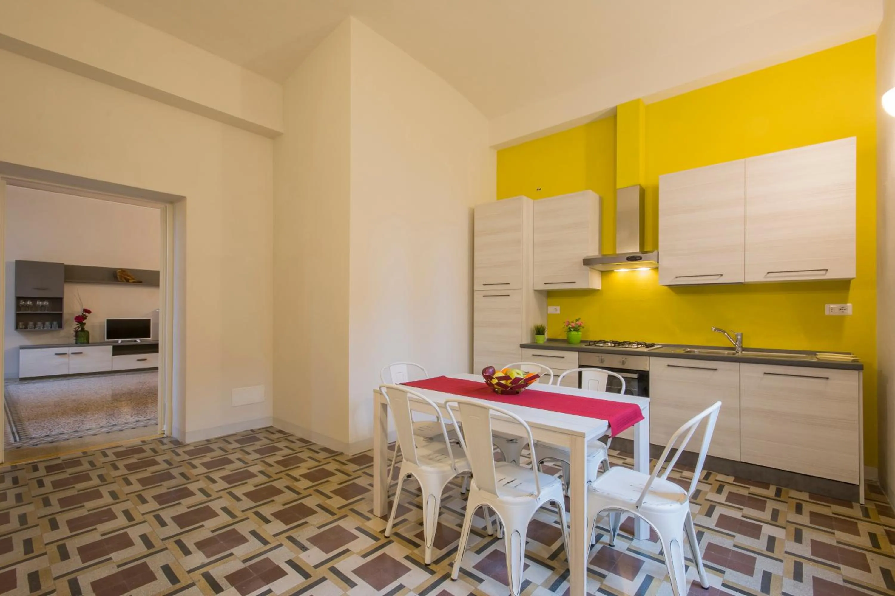 Kitchen or kitchenette in Piazza Paradiso Accommodation