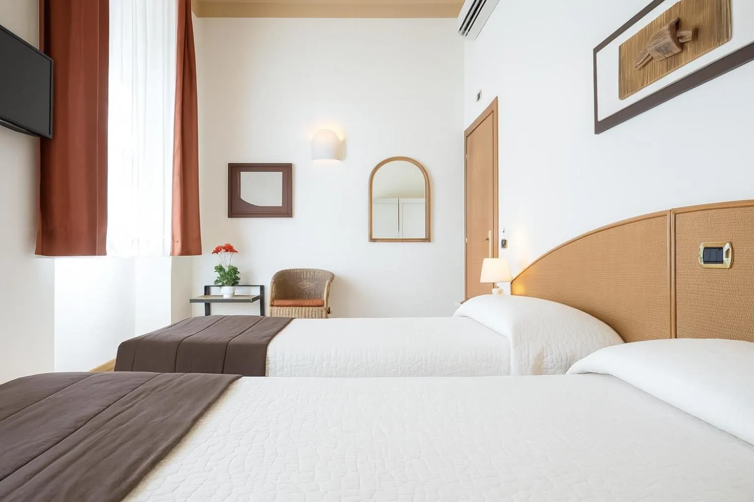 Bed in Piazza Paradiso Accommodation