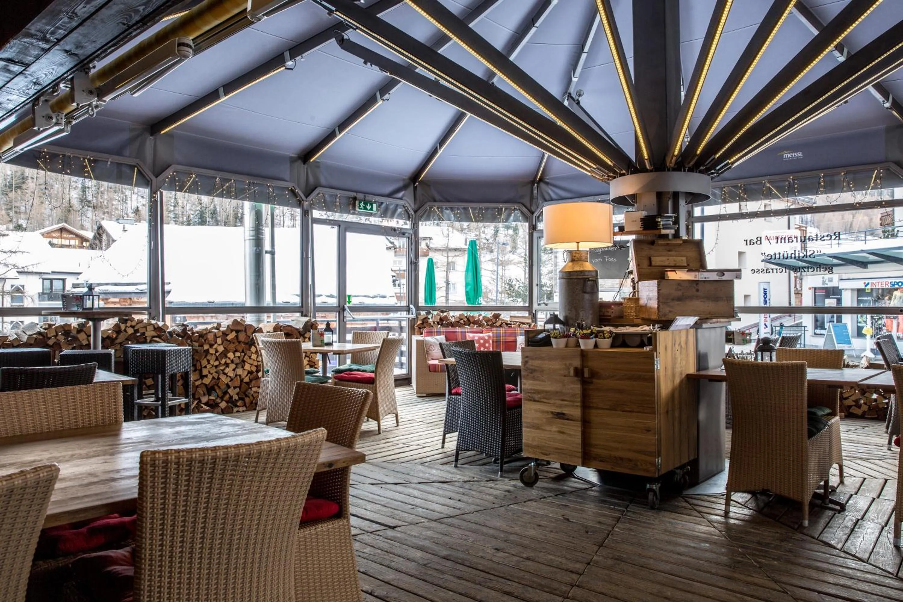 Restaurant/places to eat in Hotel Burgener