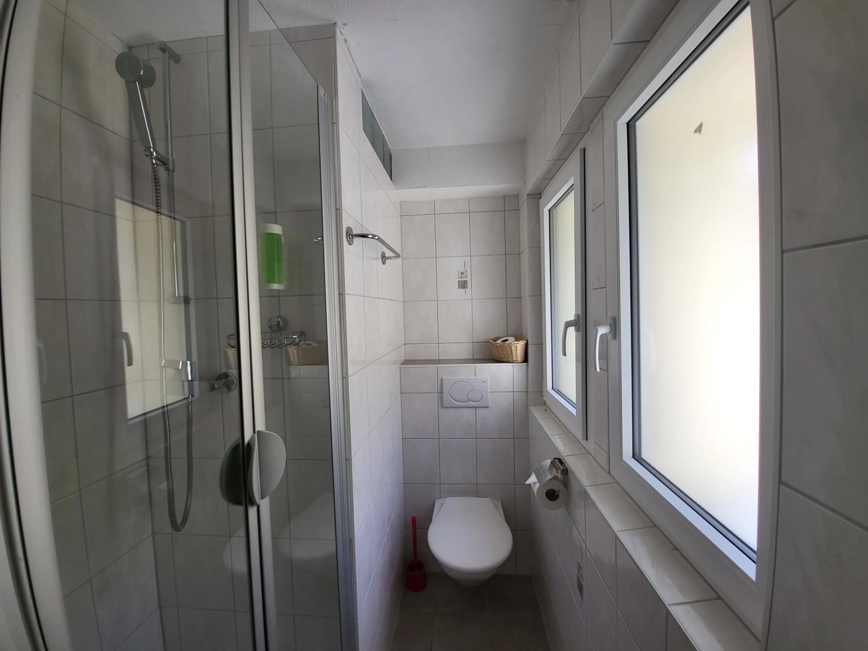 Shower in Pension Heino