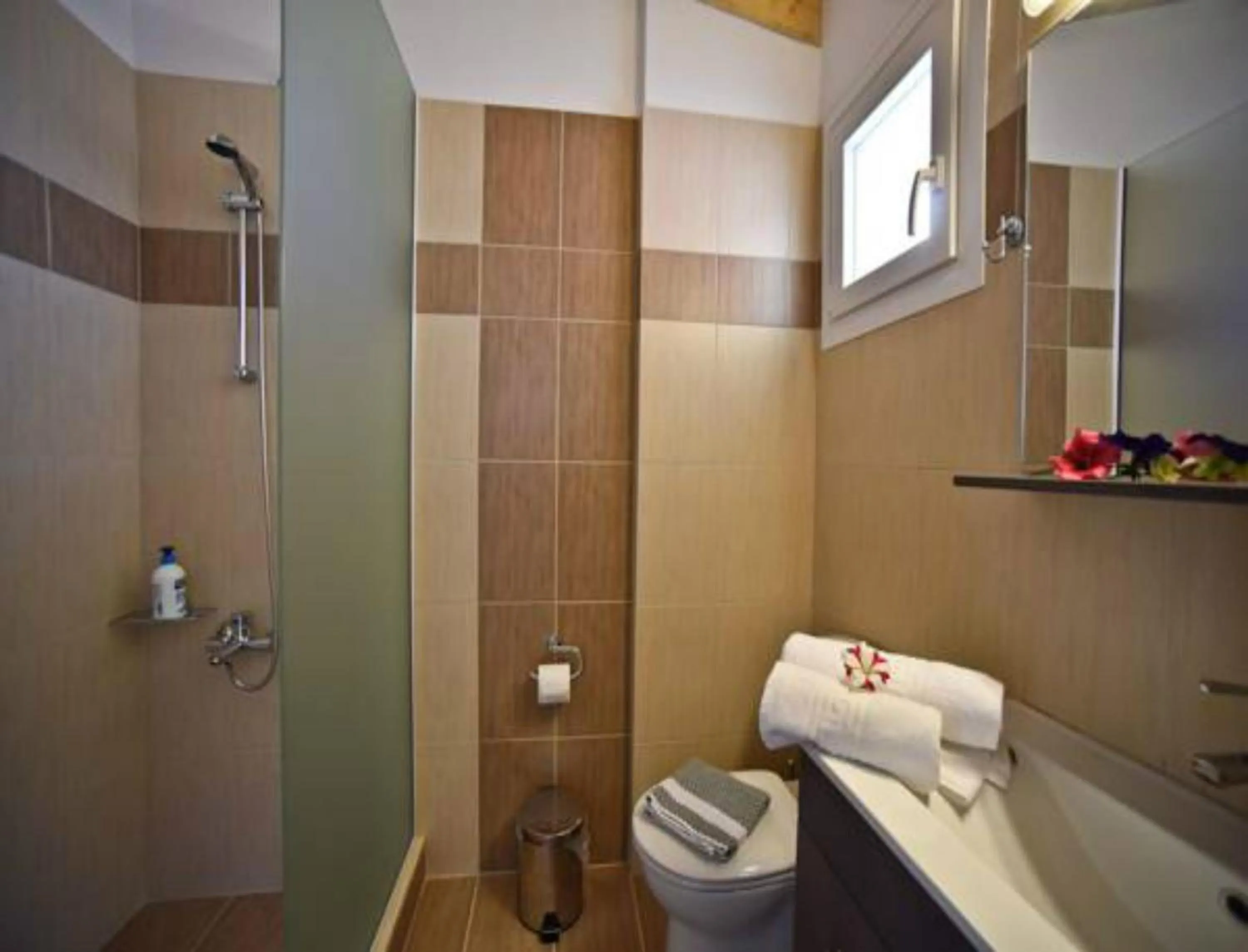 Shower in Palapart Gikas Gouvia