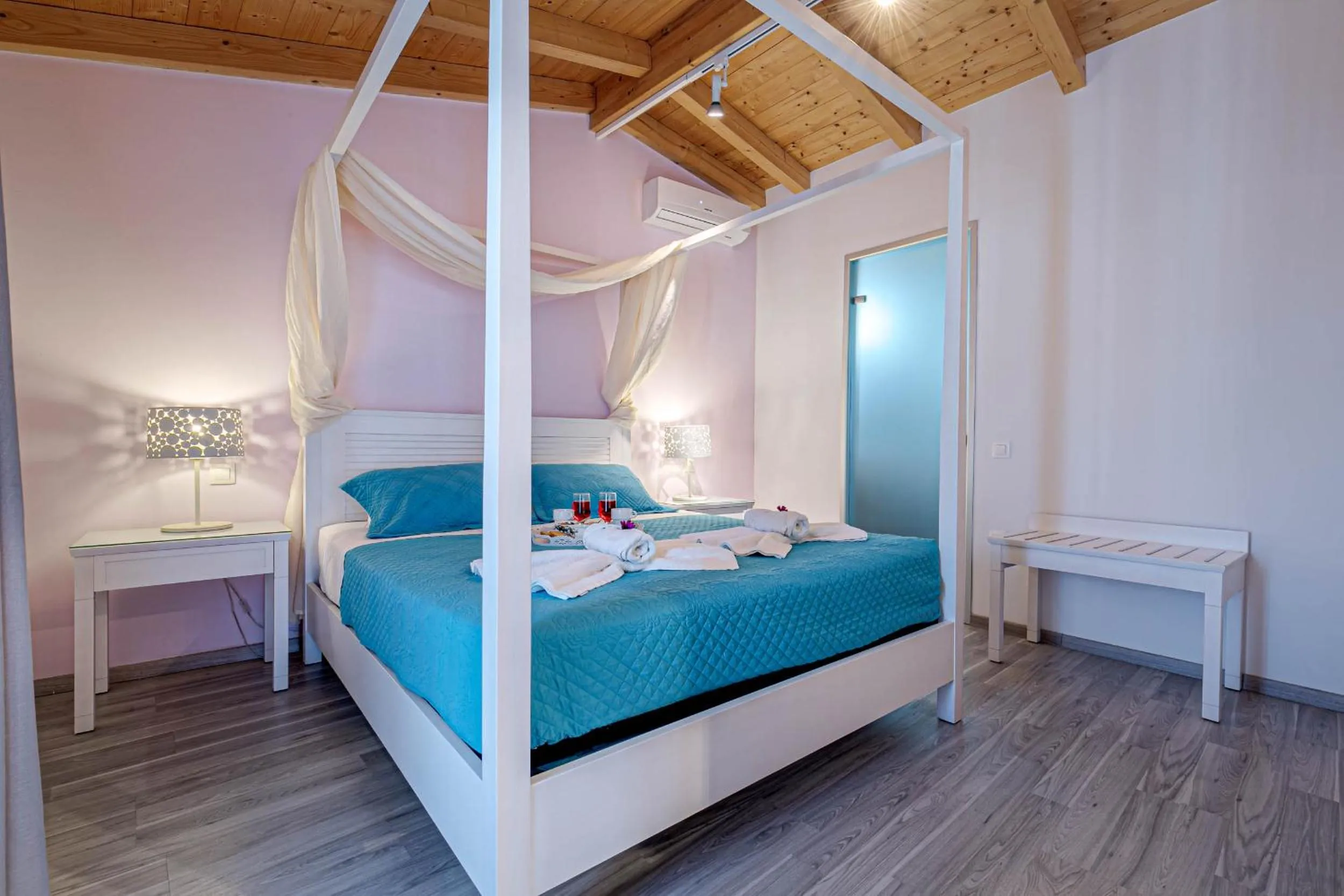 Bedroom, Bed in Palapart Gikas Gouvia