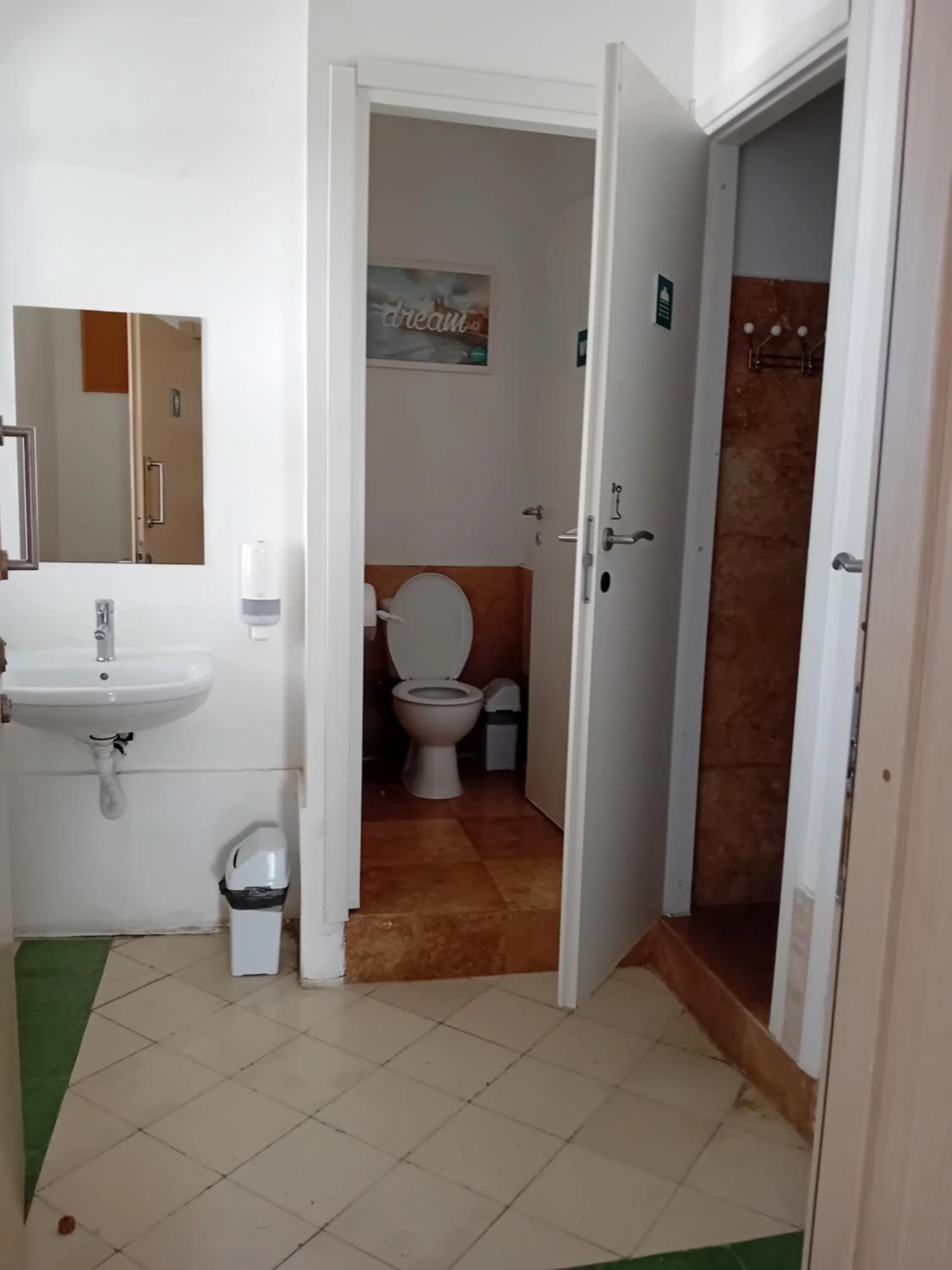 Shower in Follow the Sun Boutique Hostel - Pool, Breakfast & Sea Views