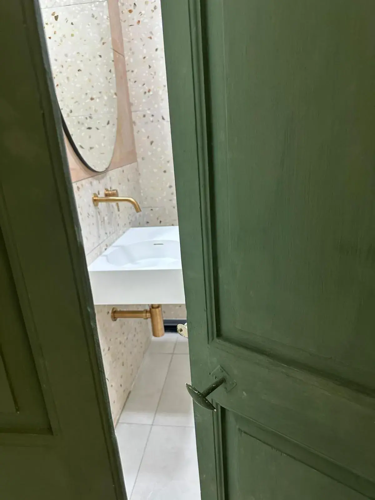 Twin Room with Bathroom in Follow the Sun Boutique Hostel - Pool, Breakfast & Sea Views Twin Room with Bathroom in Follow the Sun Boutique Hostel - Pool, Breakfast & Sea Views