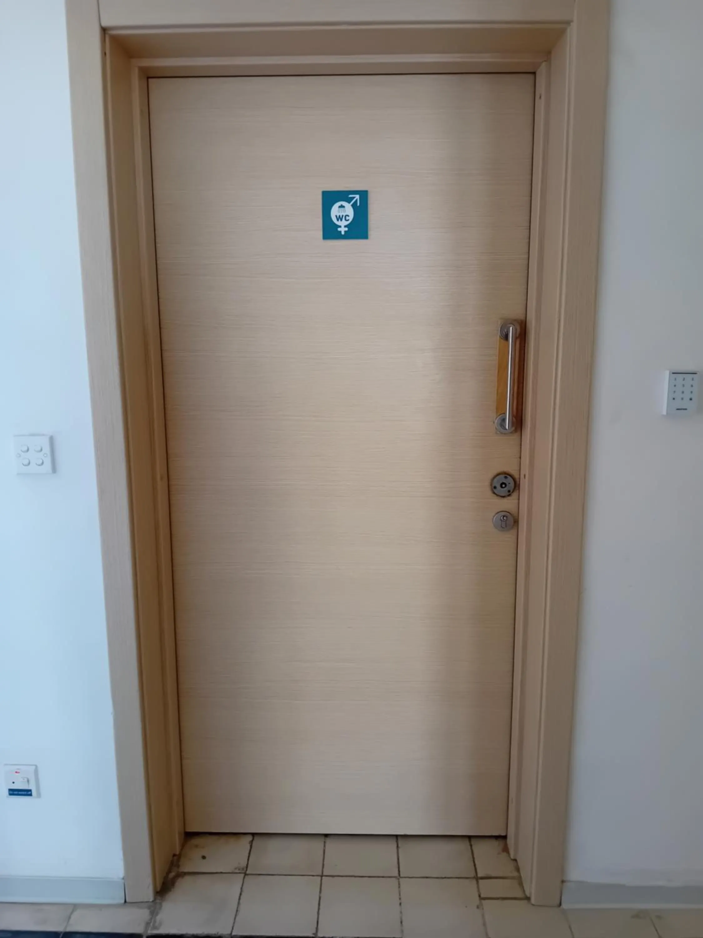 Bathroom in Follow the Sun Boutique Hostel - Pool, Breakfast & Sea Views