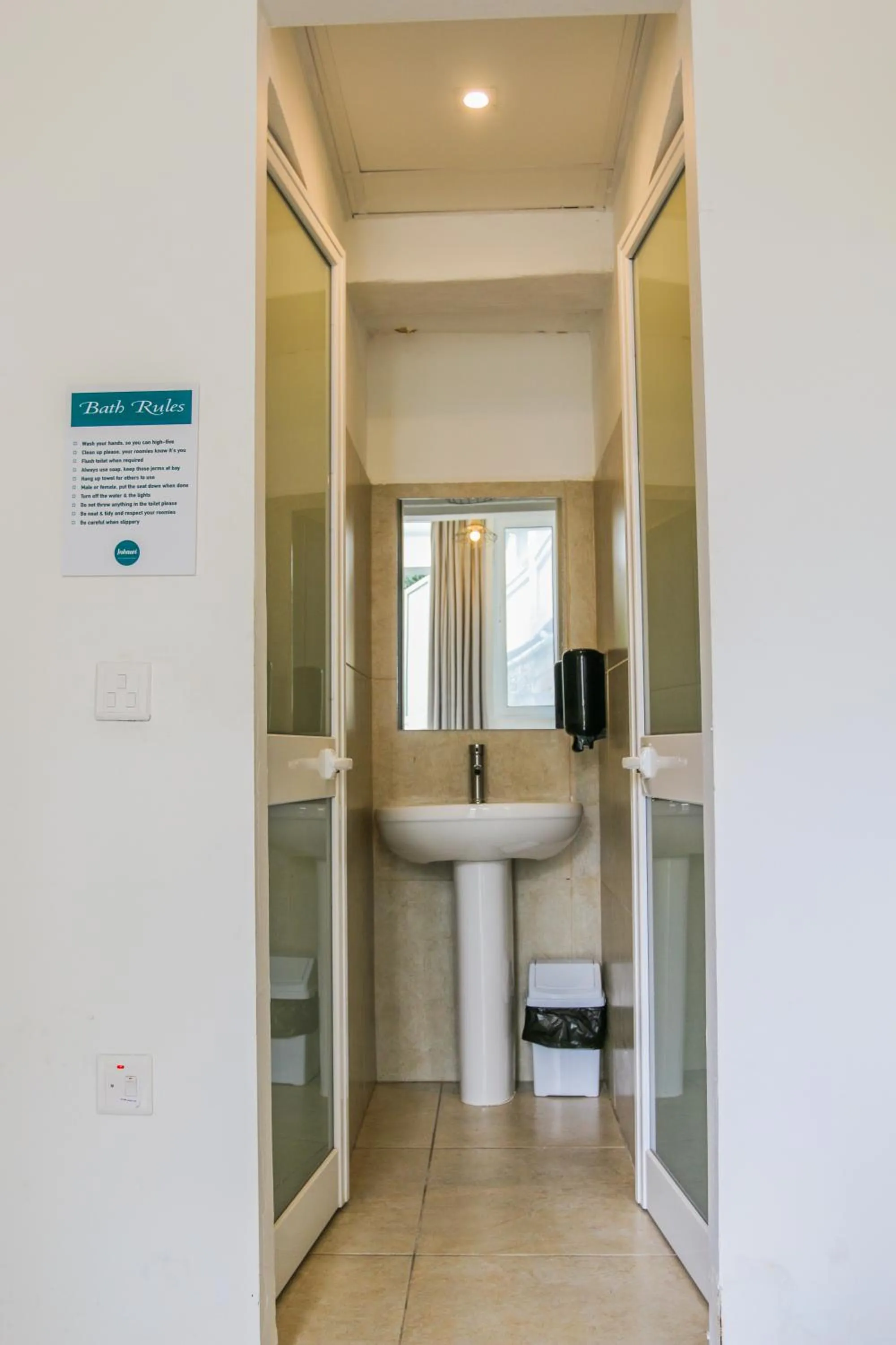 Bathroom in Follow the Sun Boutique Hostel - Pool, Breakfast & Sea Views