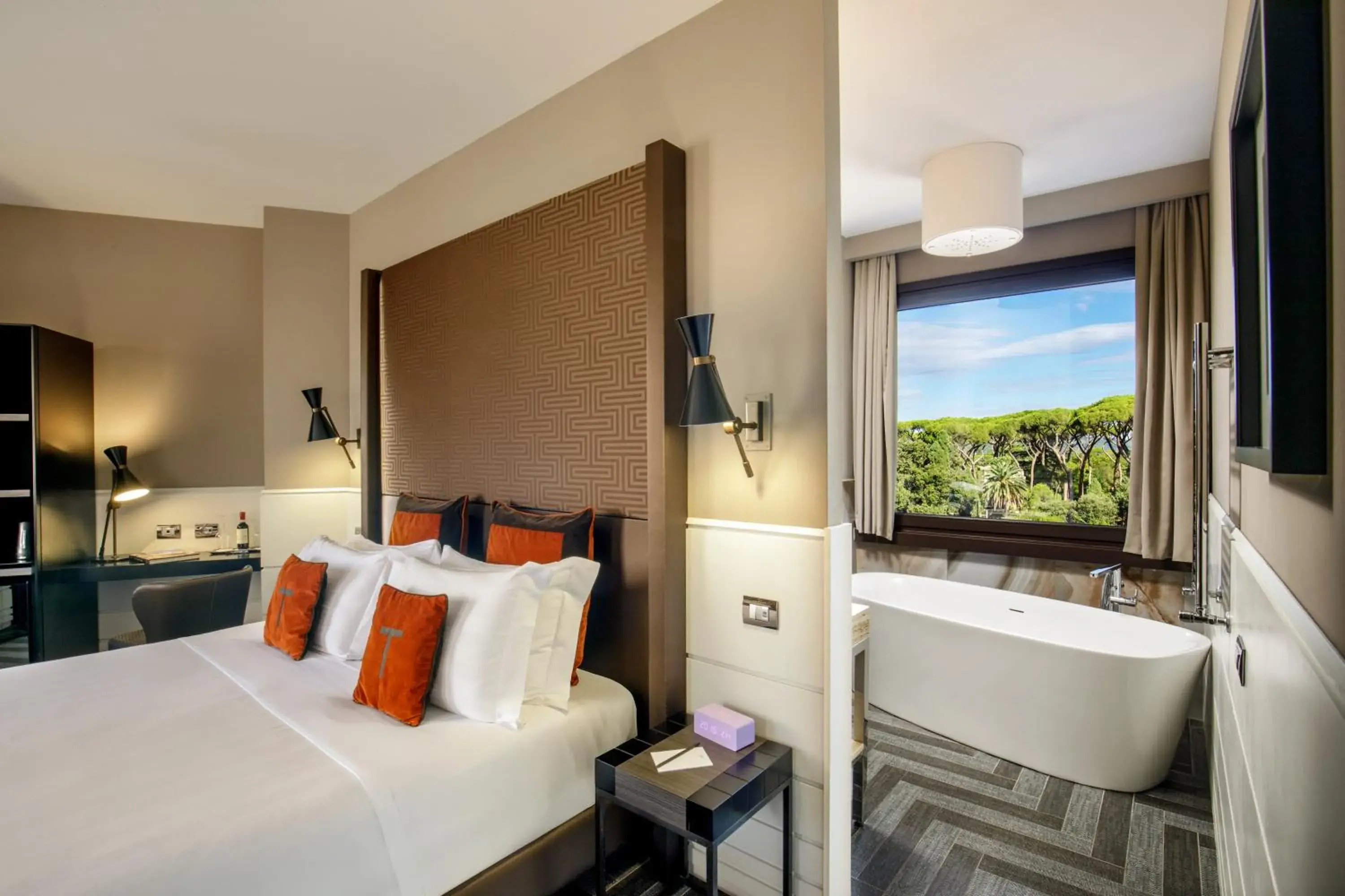 Bedroom, Bed in The Tribune, part of JdV by Hyatt Bedroom, Bed in The Tribune, part of JdV by Hyatt