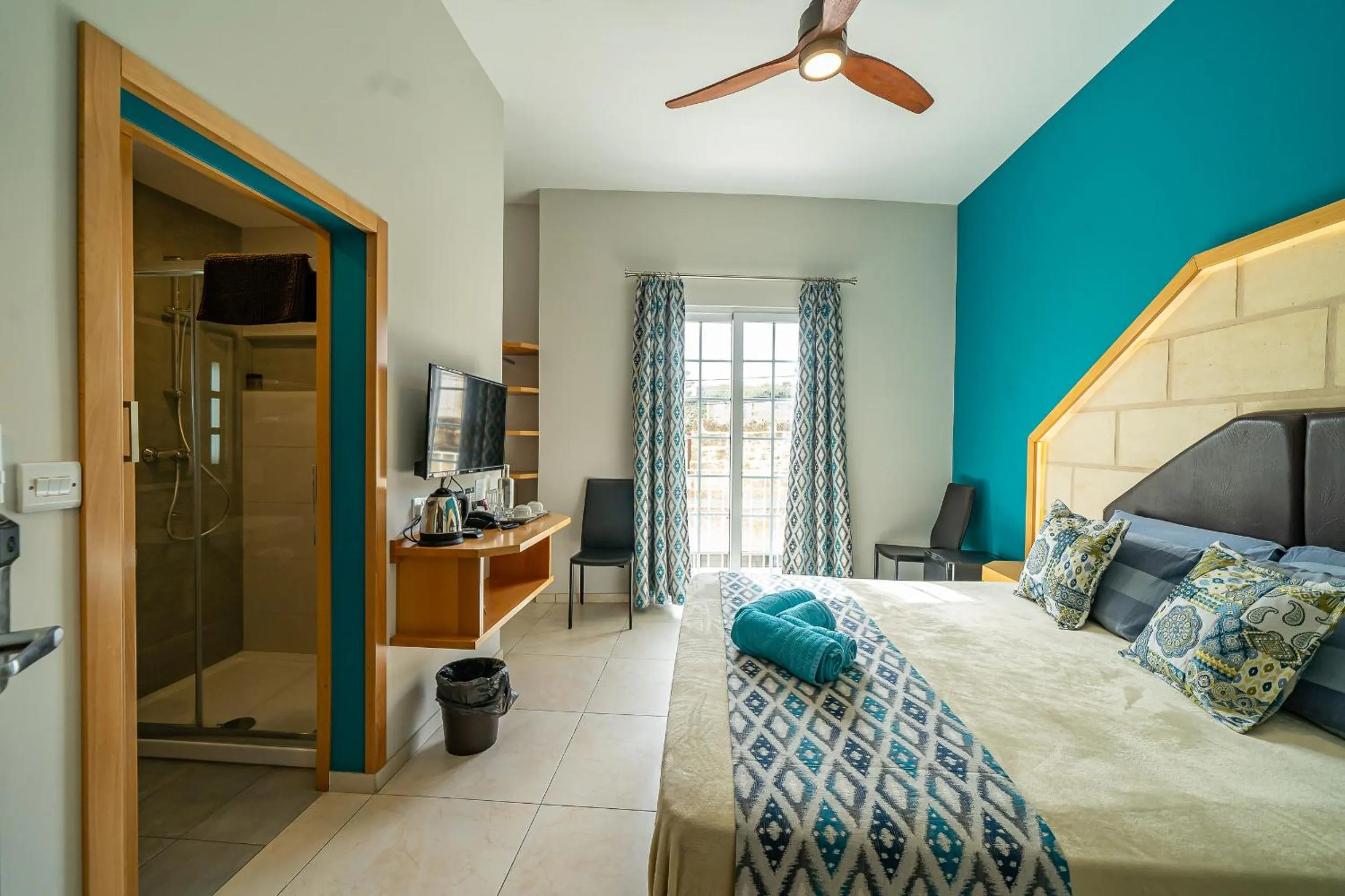 Photo of the whole room, Bed in Il-Logga Boutique Hotel