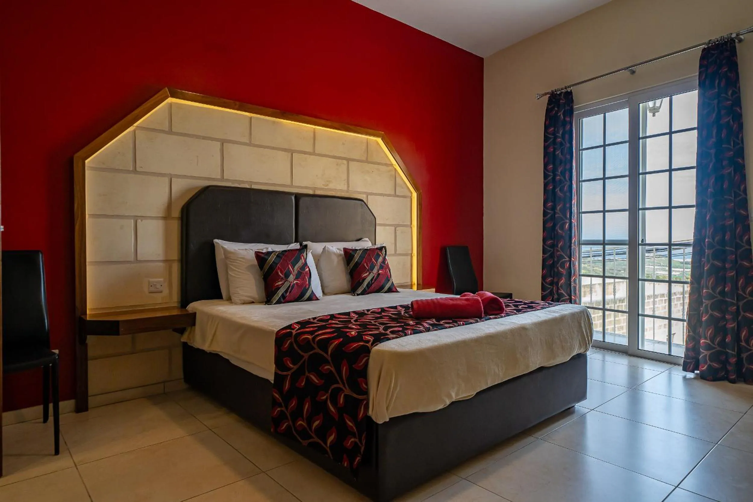 Photo of the whole room, Bed in Il-Logga Boutique Hotel