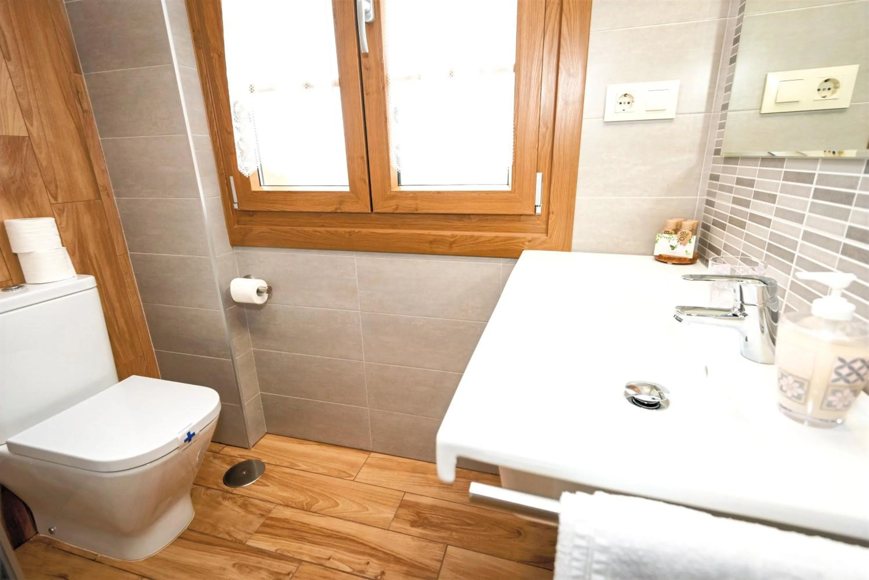 Bathroom in Apartamentos Navalin