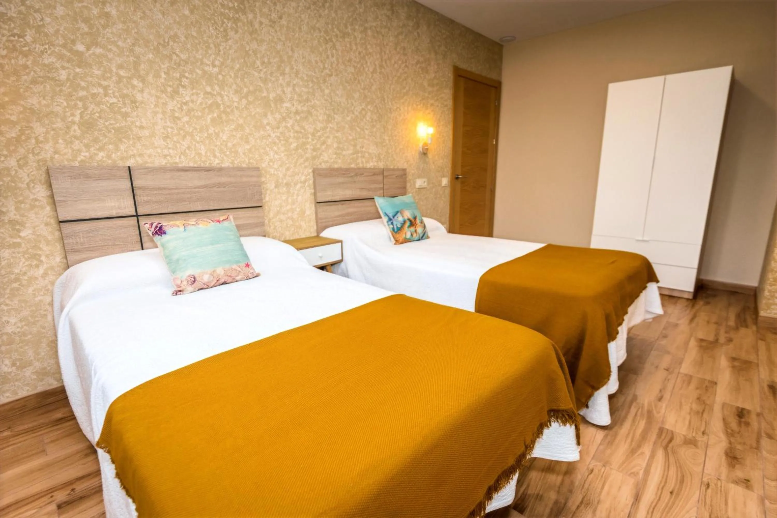 Bedroom, Bed in Apartamentos Navalin