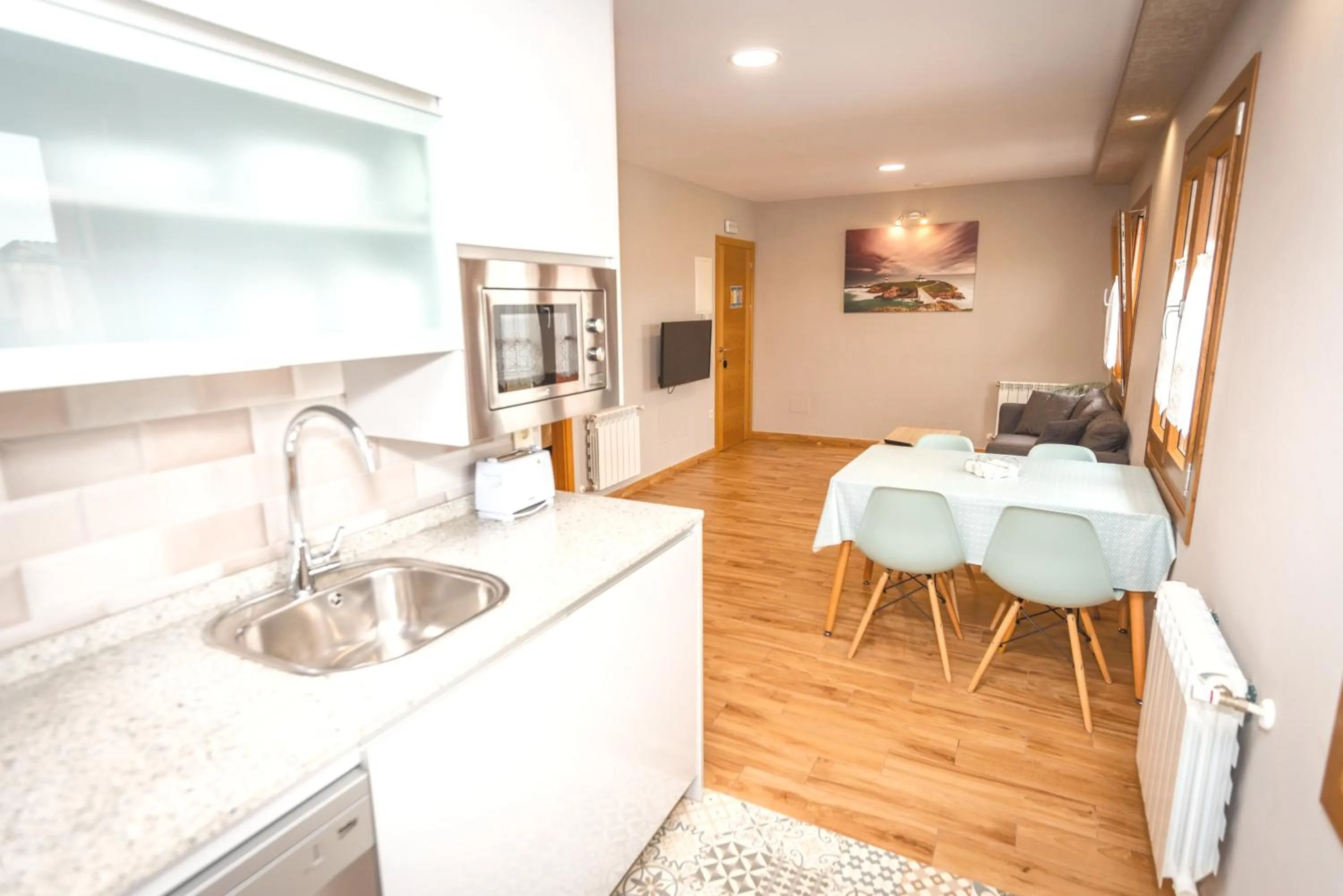 Kitchen or kitchenette in Apartamentos Navalin