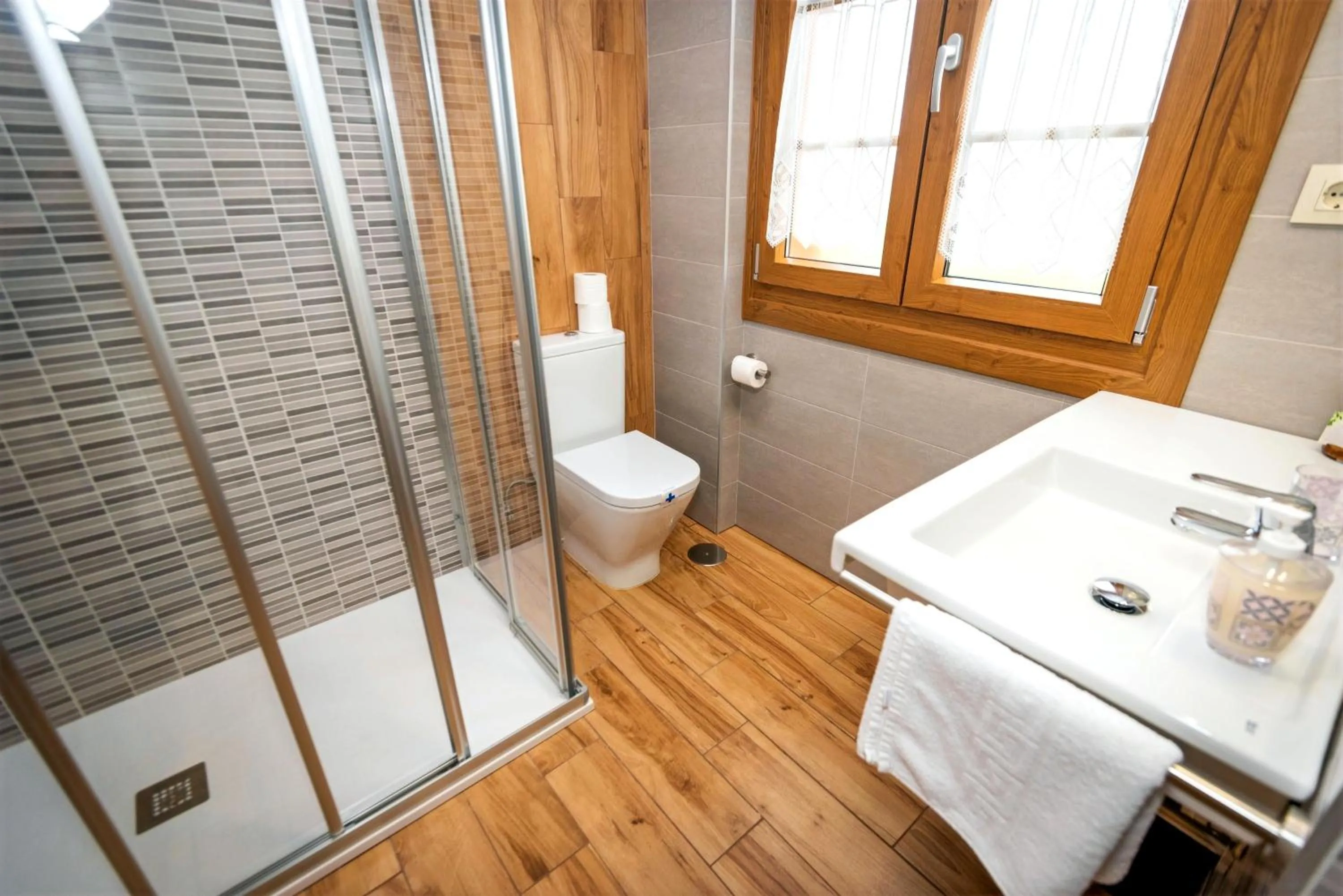 Bathroom in Apartamentos Navalin