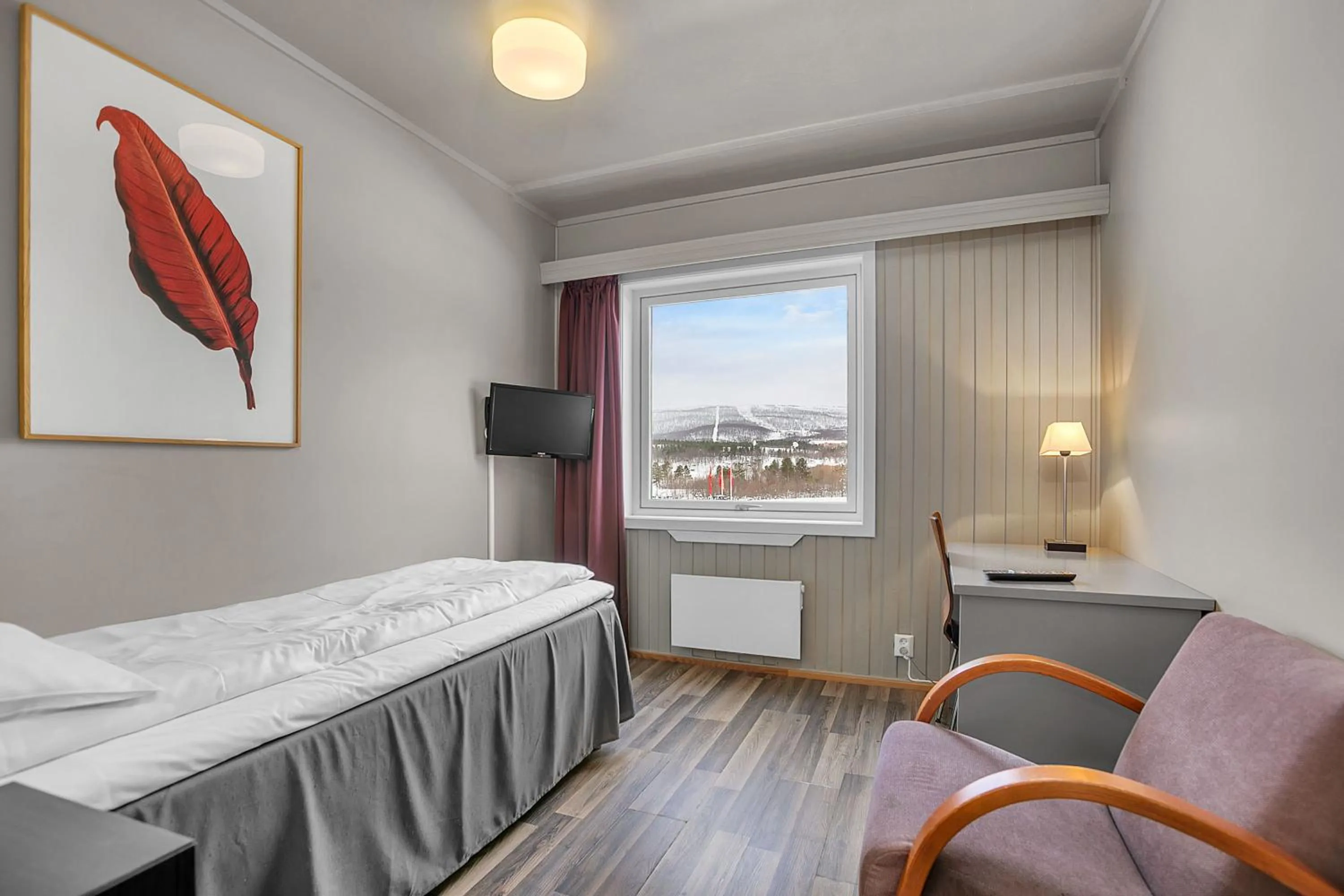 Bed in Bardufoss Hotell