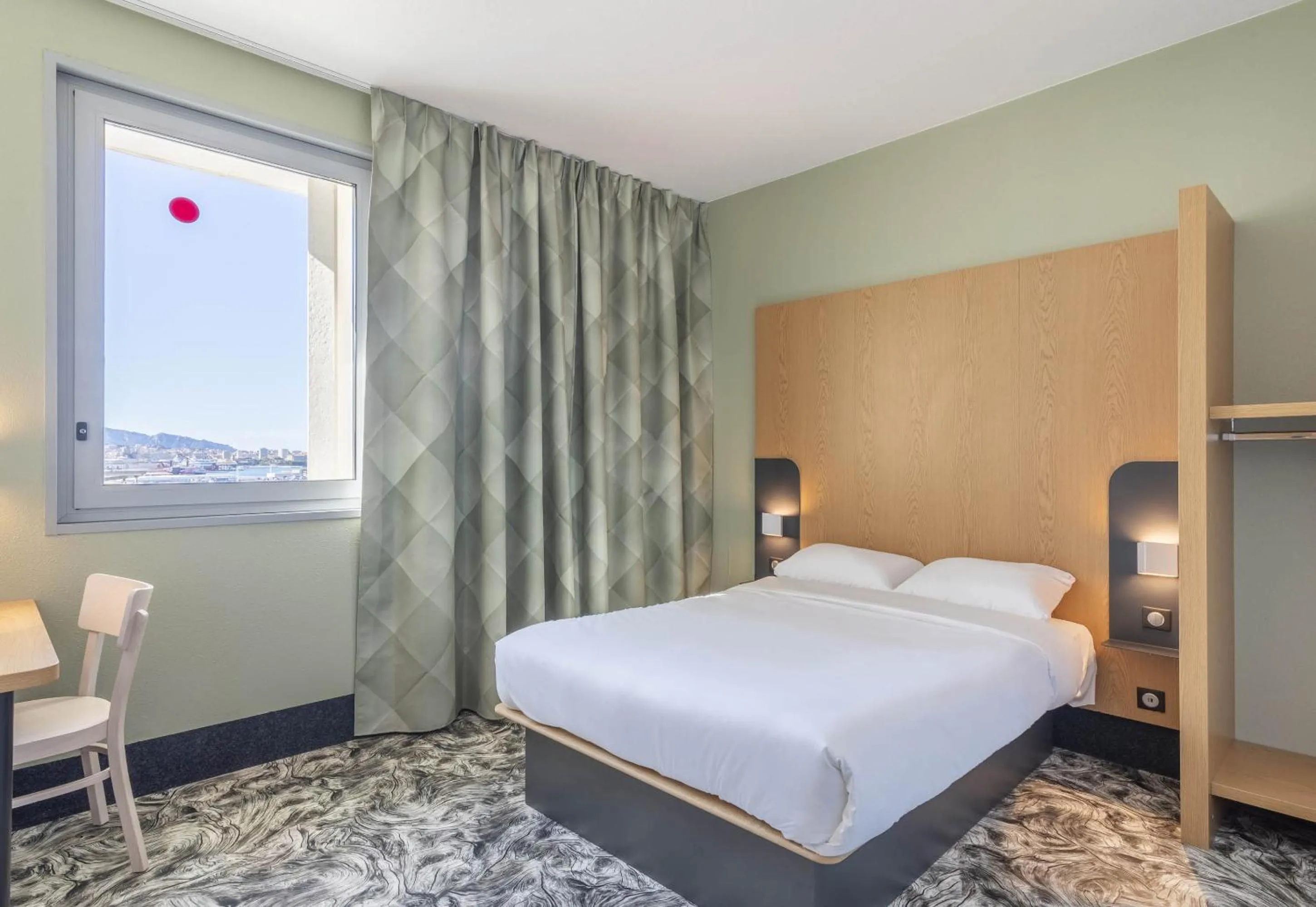 Bedroom, Bed in B&B HOTEL Marseille Les Ports