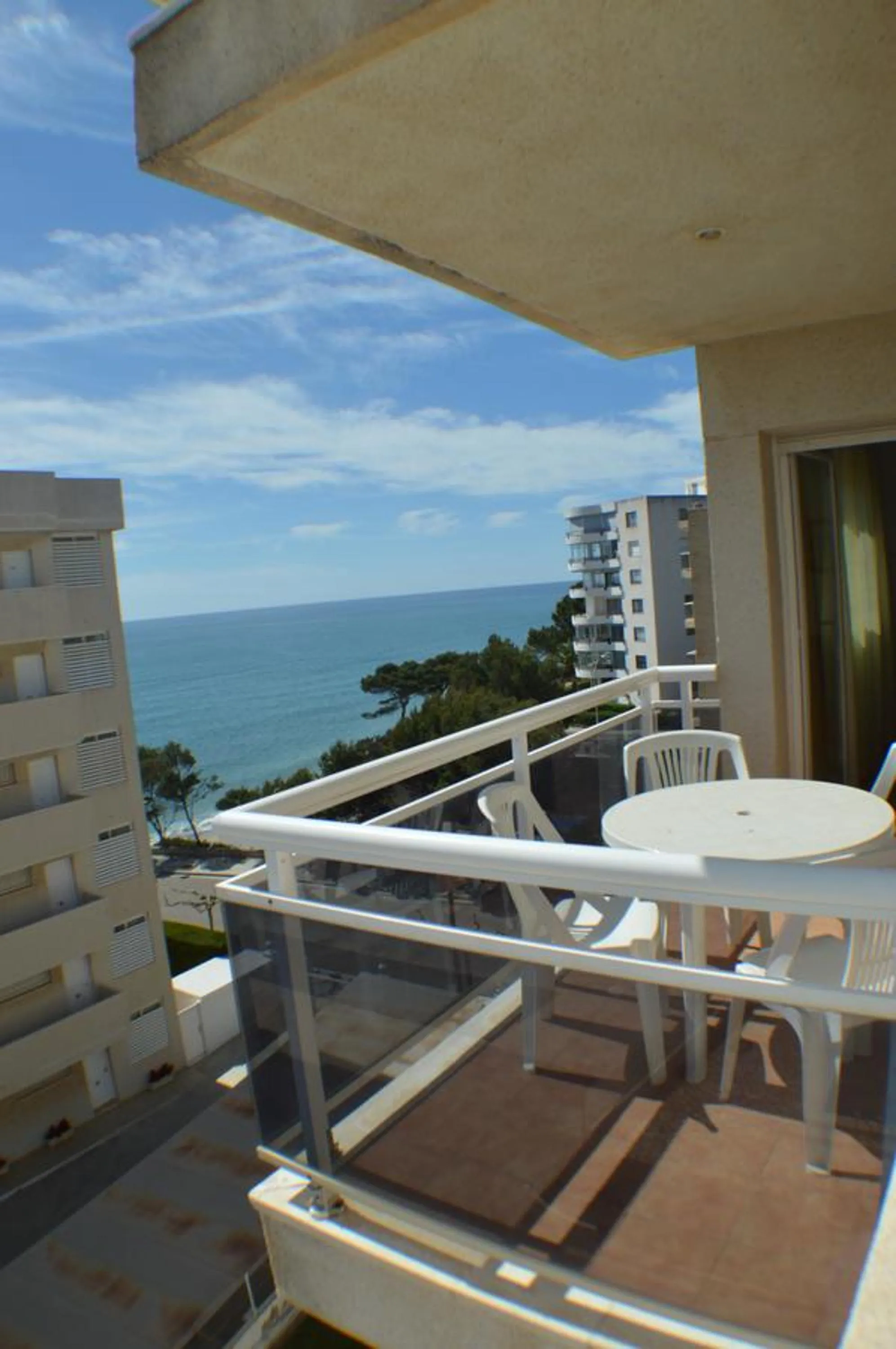 Day in JOYAPARTMENTS Calas II