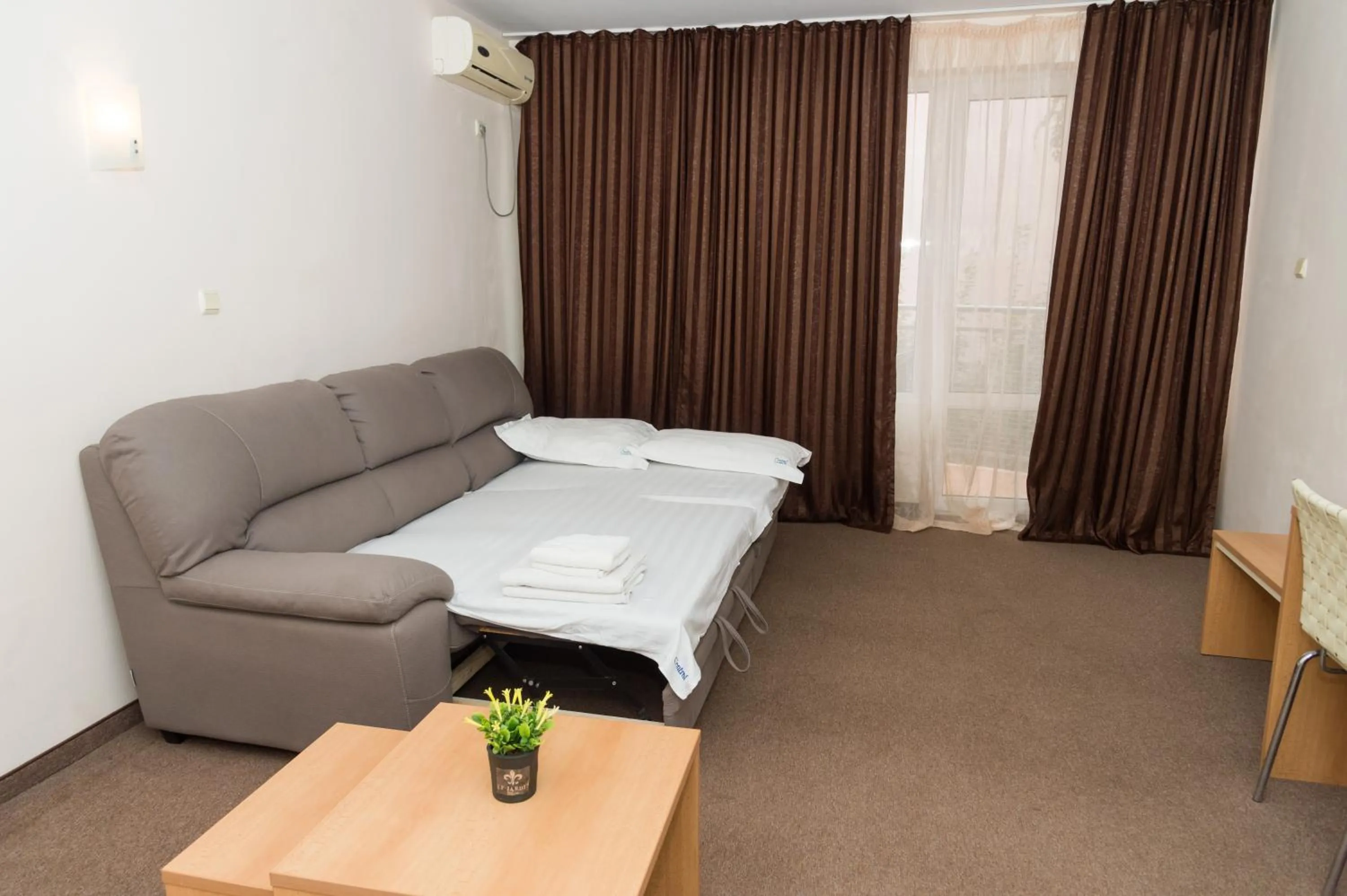 Property building in Hotel Central