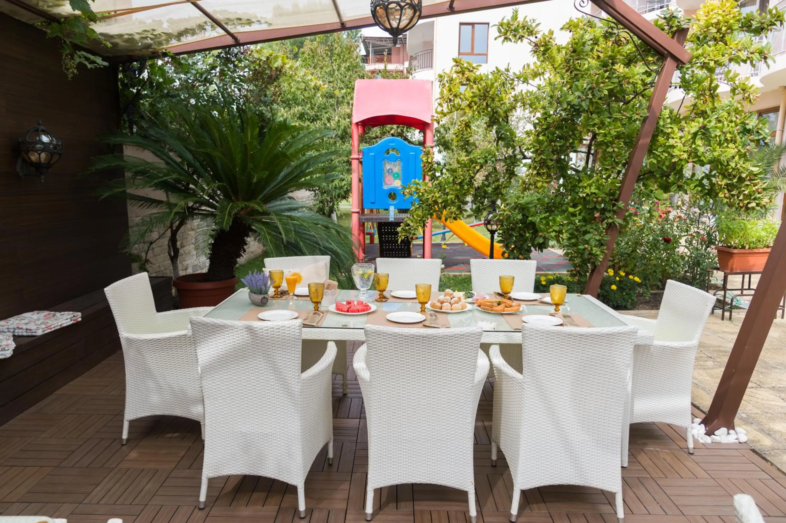 Property building in Hotel Central